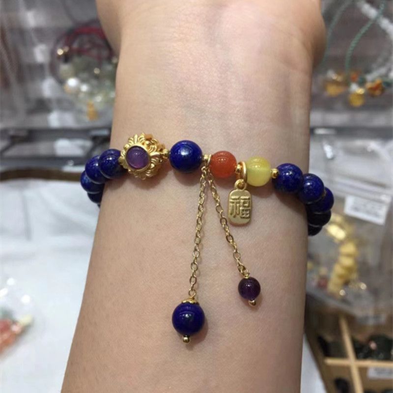 The surface of the bright crystal jewelry natural lapis lazuli bracelet is smooth and fine Specification image