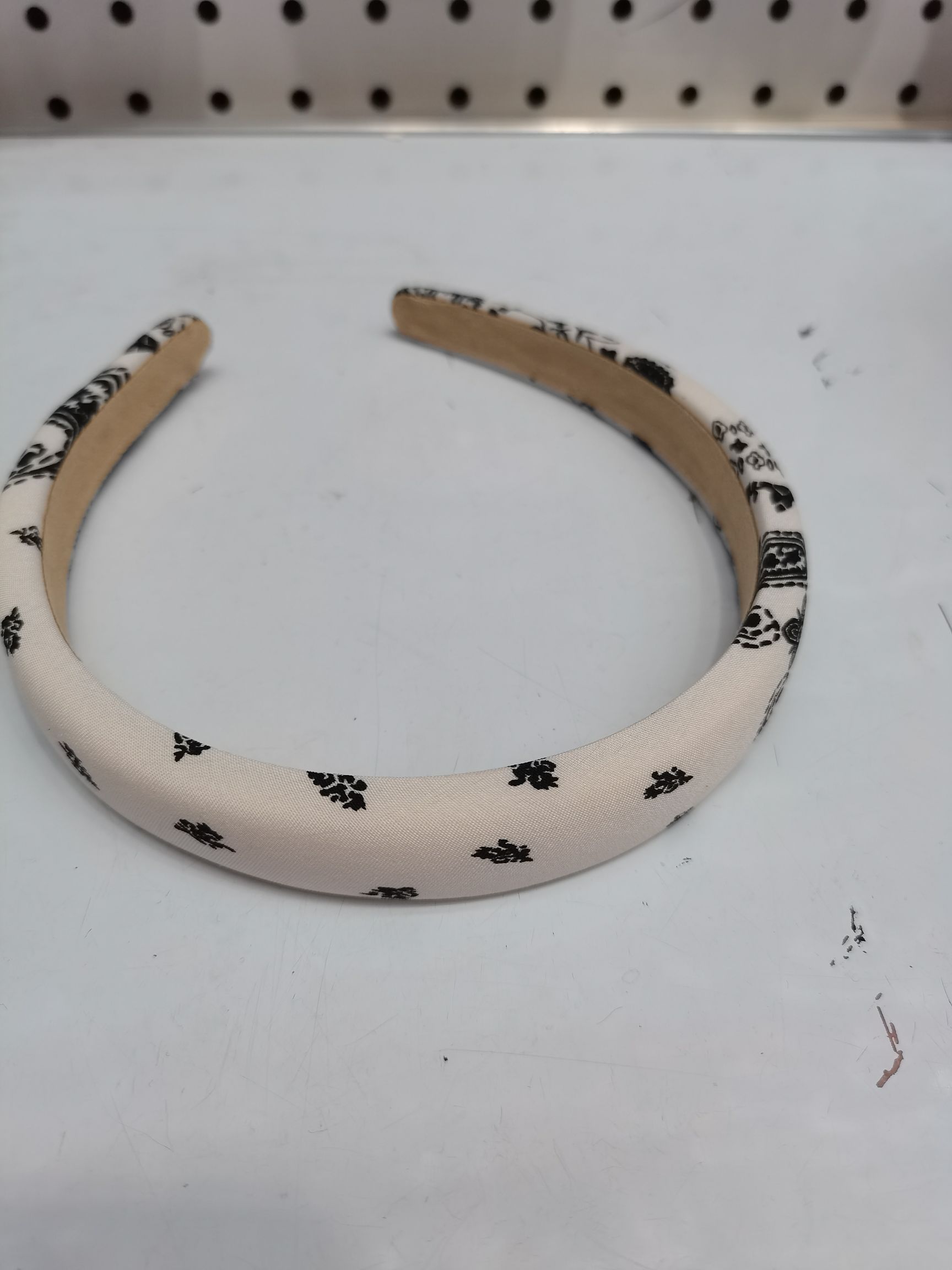 头饰湖蝶桔细节图