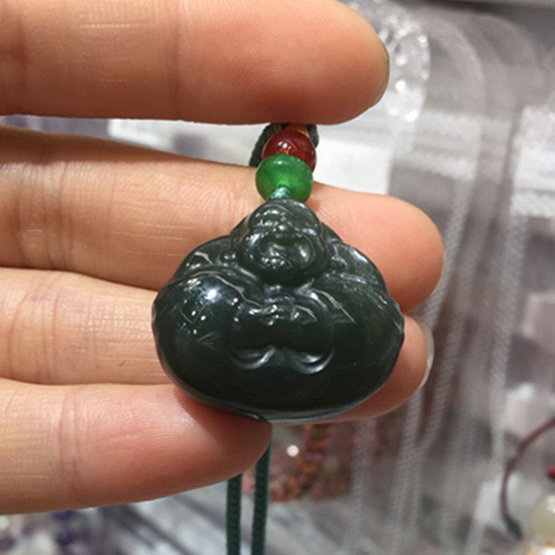 The natural Hetian jade pagoda green pendant necklace of Liangcai Jing Jewelry is smooth and delicate, and the wearing effect is excellent Specification image