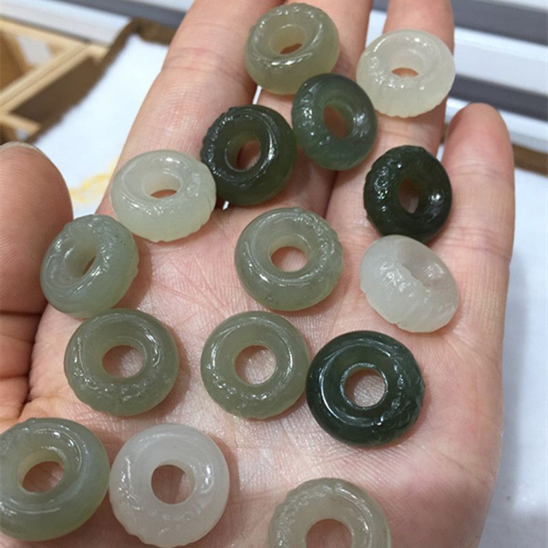 天然水晶白底实物图