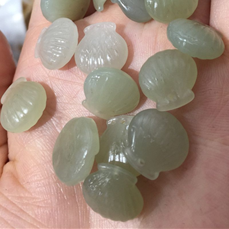 亮彩晶珠宝  天然和田玉青海料贝壳吊坠  颜色极美