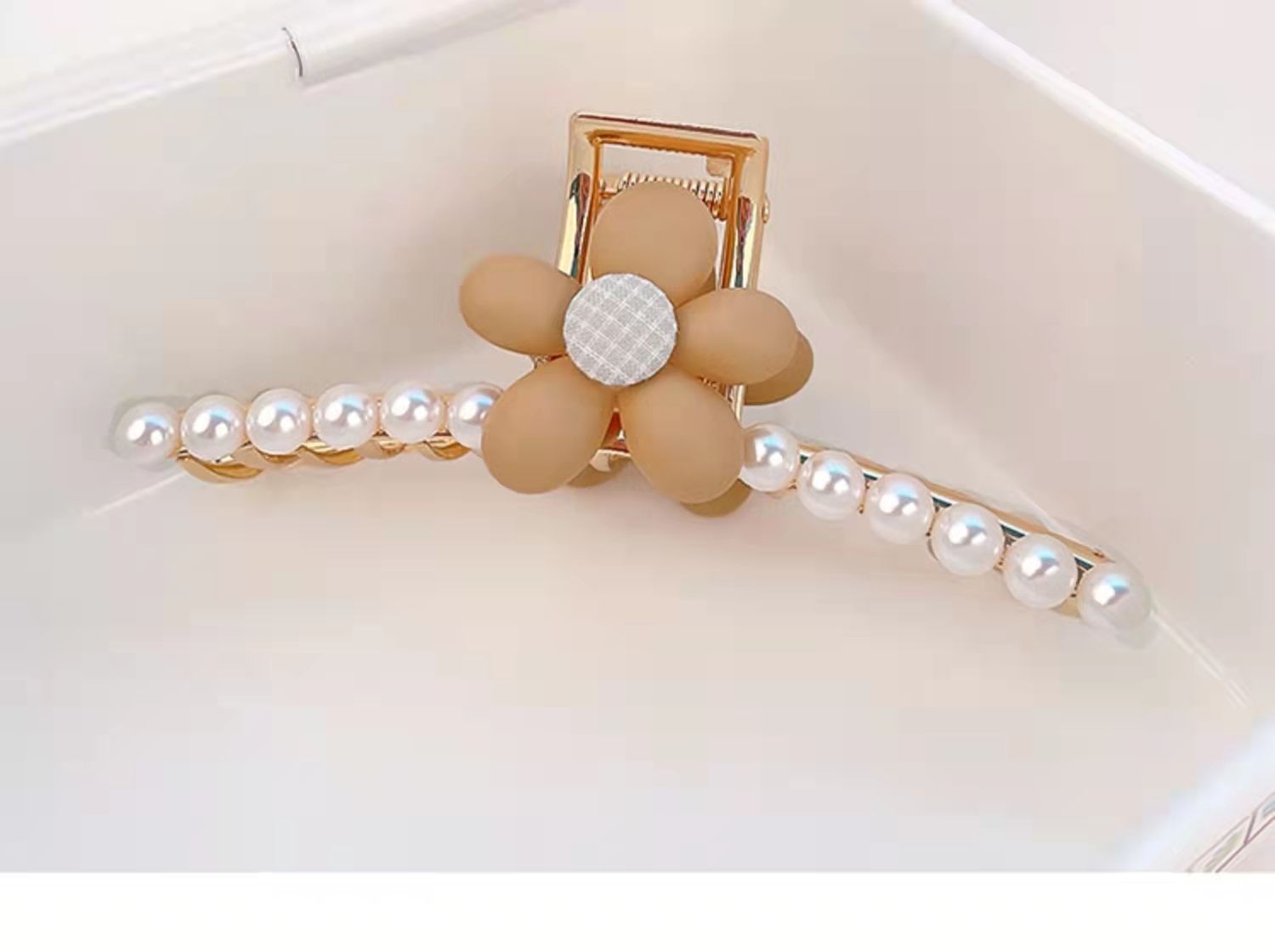 FLY1773 metal grabber women's large hairpin at the back of the head, a high-end hairpin, a new 2022 internet-famous shark clip headwear