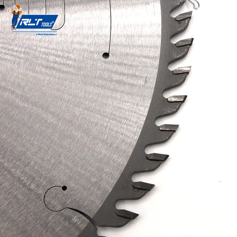 铝合金锯片/圆锯片/线切割锯片白底实物图