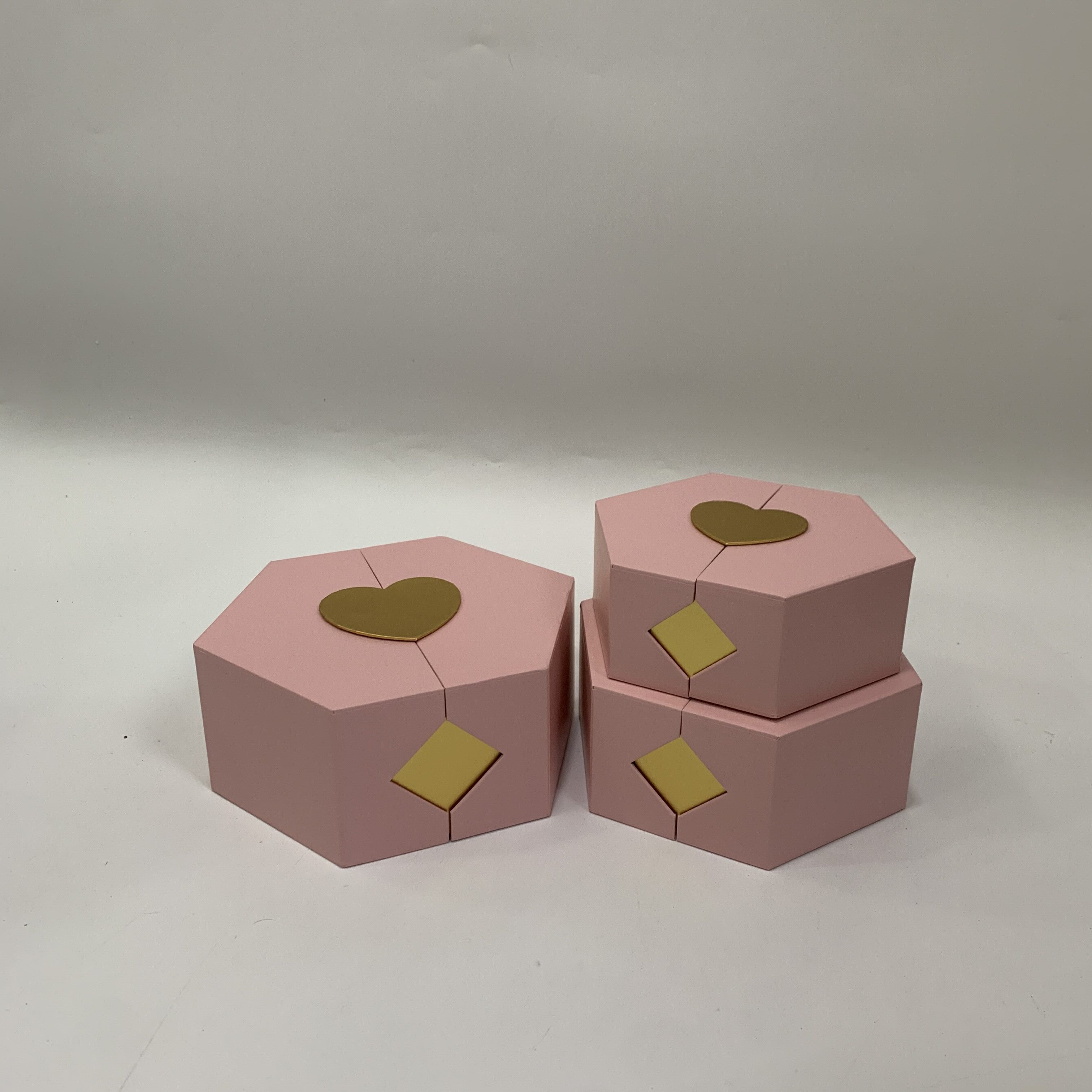 Vina Hexagonal Double Opening high-end flower gift box packaging gift box, wedding gift box, souvenir gift box, three-piece set Specification image