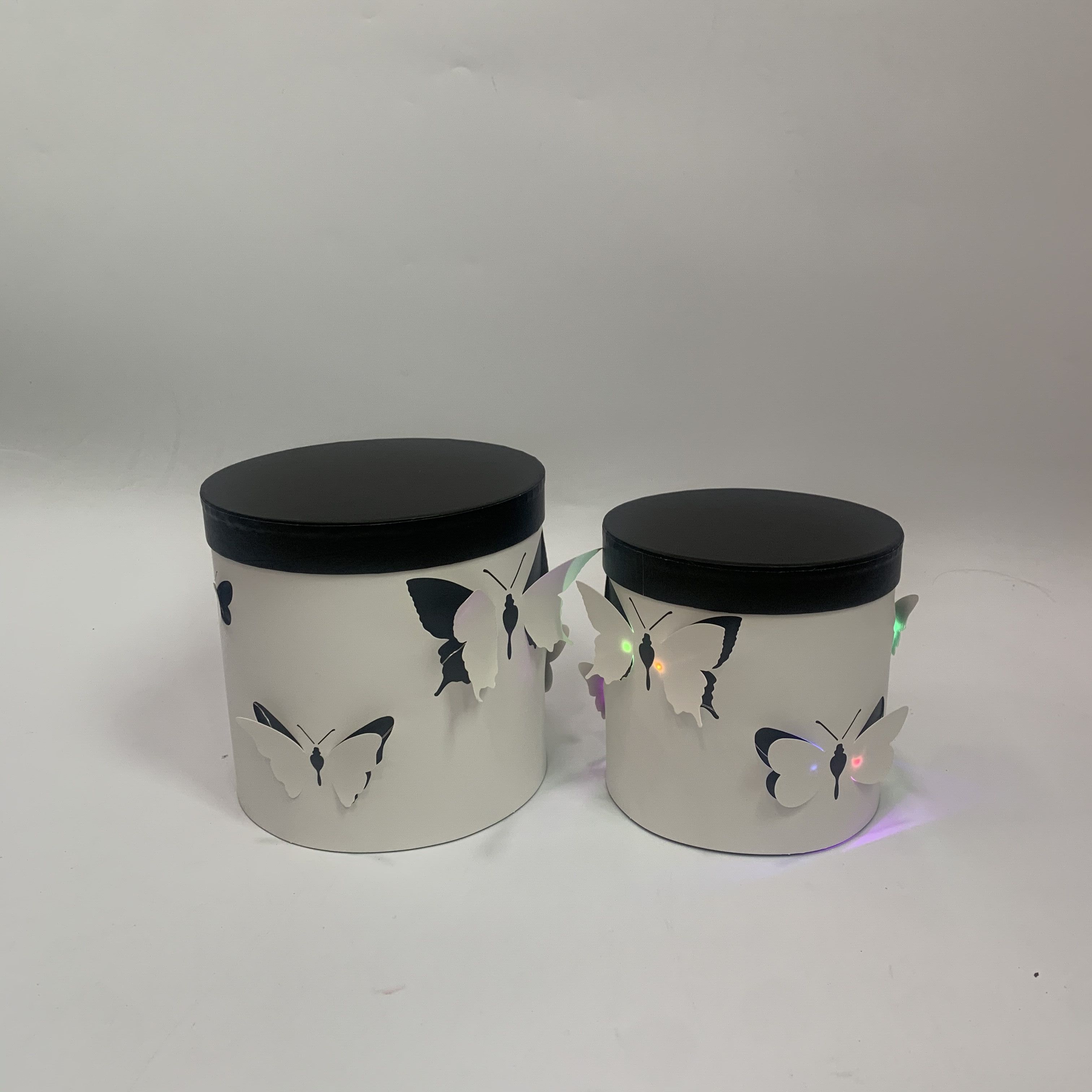Vina Butterfly 3D Flower box with Light, round gift box, three-piece set, round bucket flower box, flower hug bucket Specification image