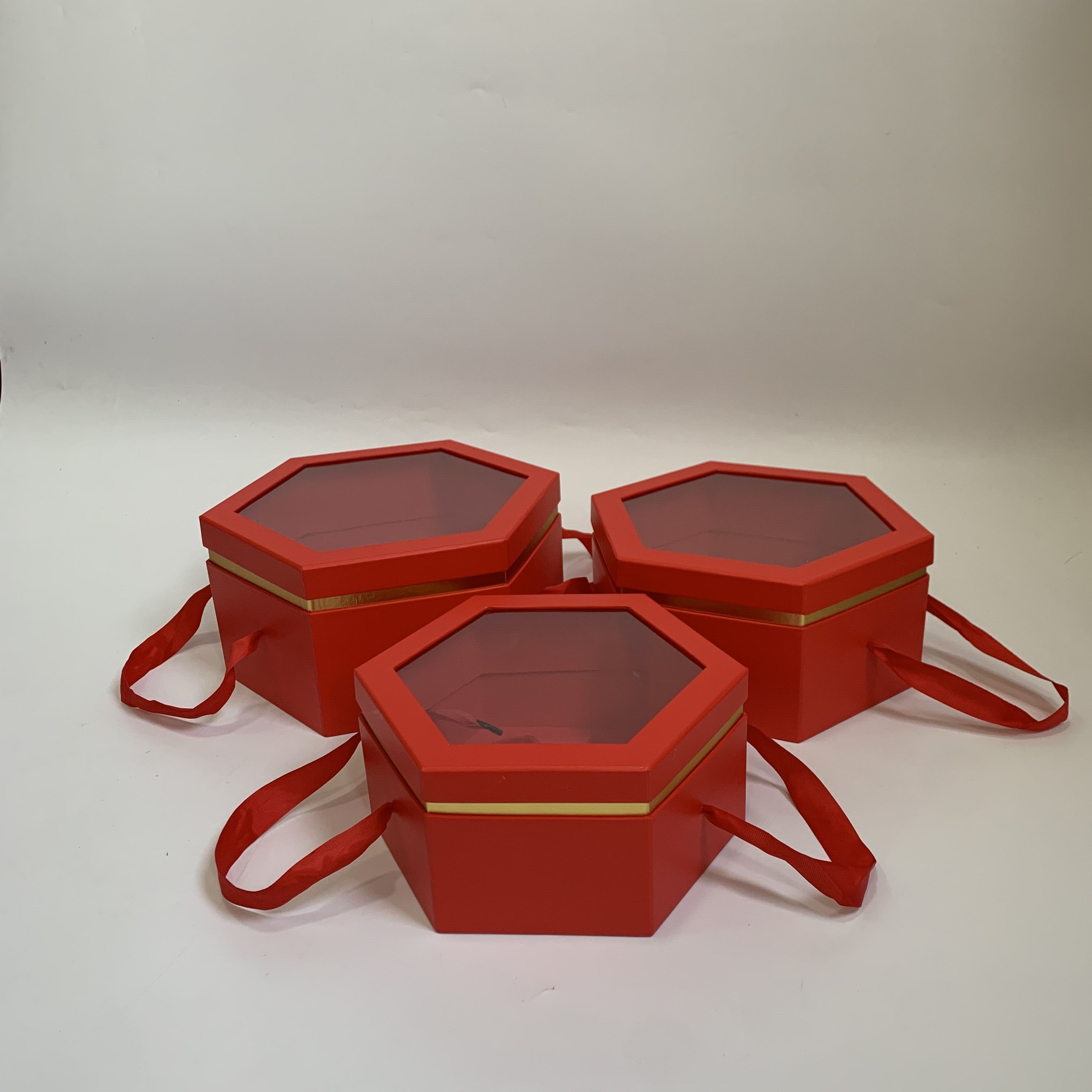 Vina Hexagonal window hand-held fruit and flower gift box, gift packaging box, souvenir gift box, flower box packaging box three-piece set Item Picture