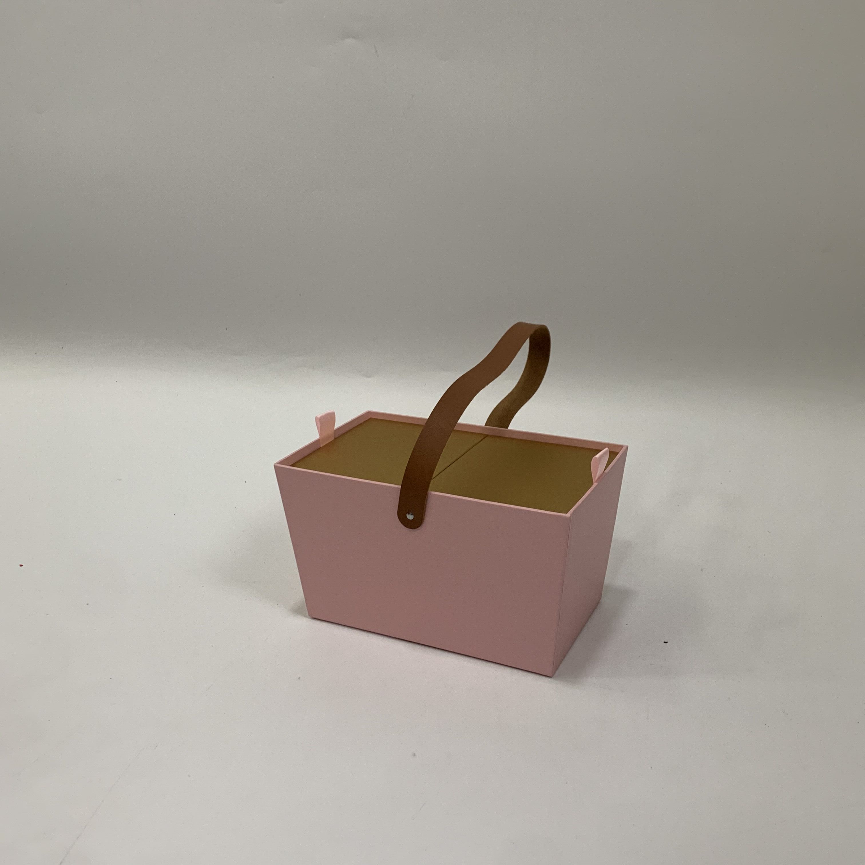 Vina in-stock hand-held basket flower boxes, souvenir gift boxes, fresh flower gift boxes, gift boxes Specification image