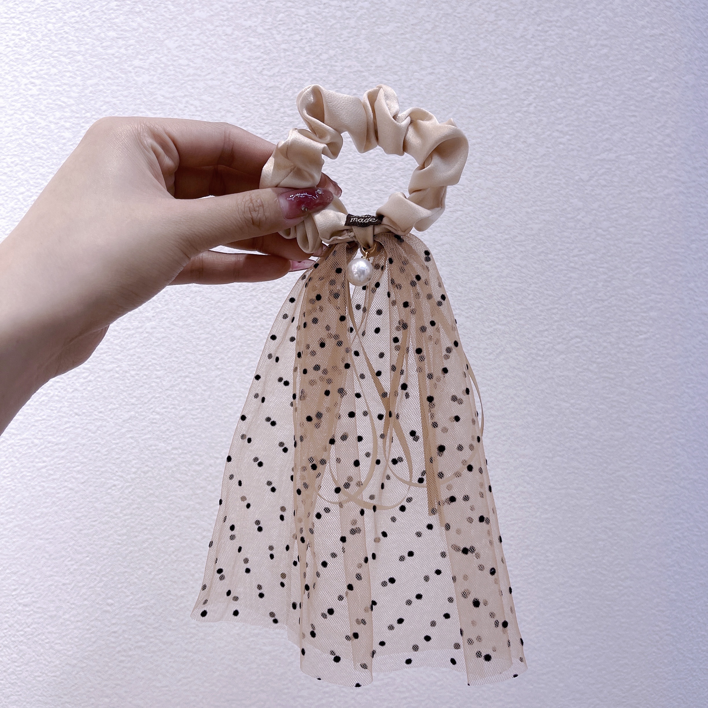 Ladylike style - Pearl tulle hair band Application Scenario