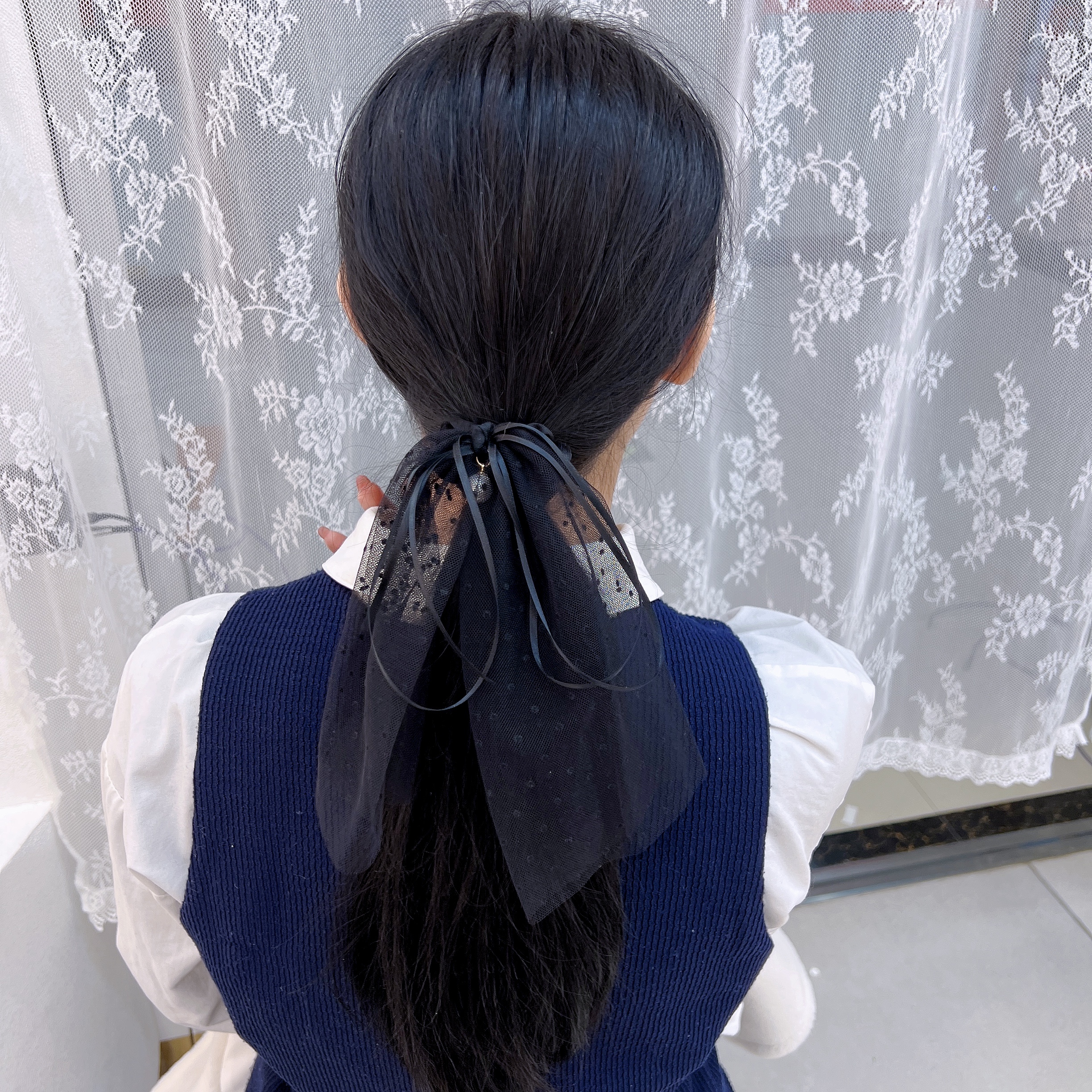 Ladylike style - Pearl tulle hair band Specification image