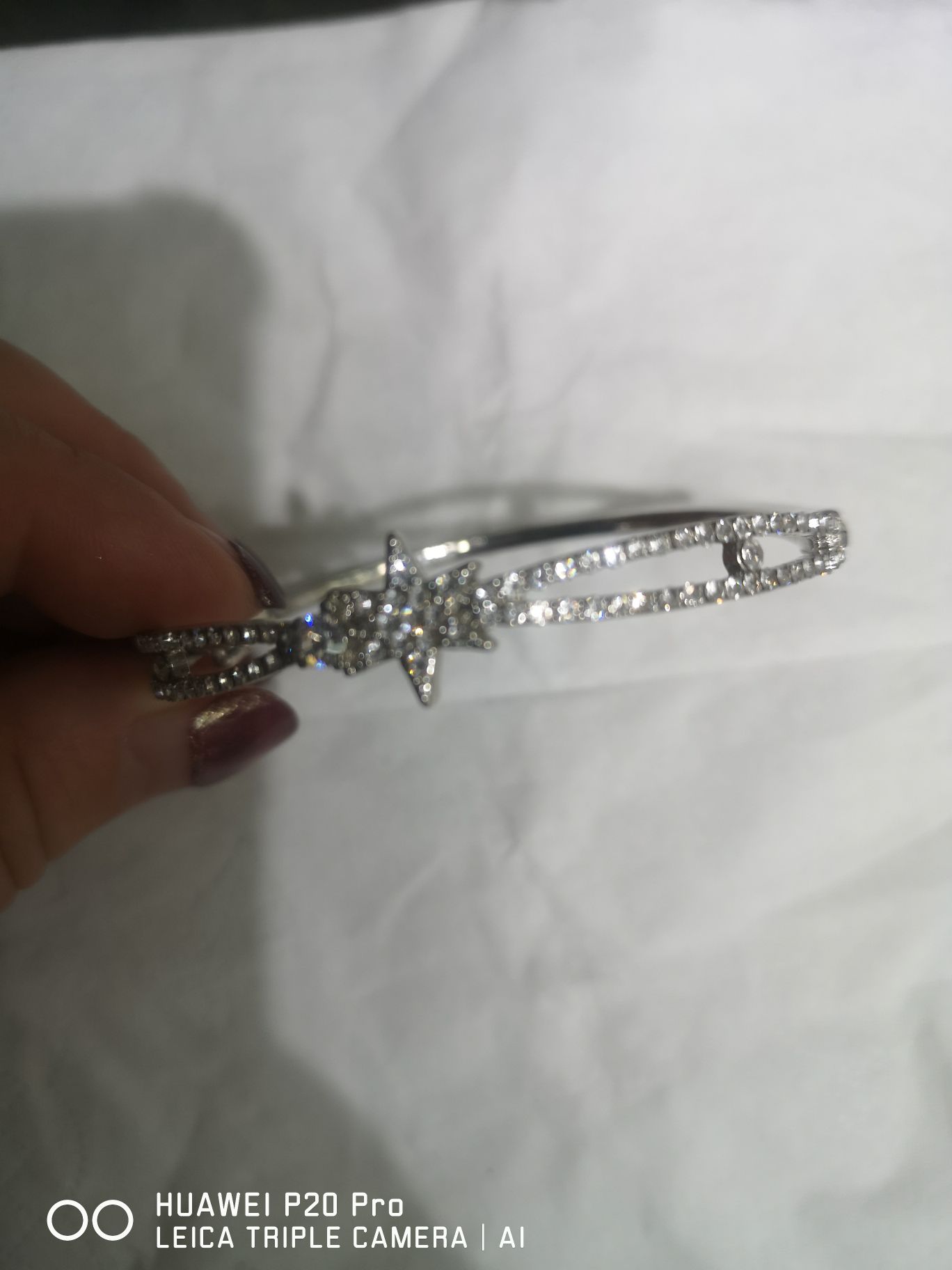 Exquisite bracelet, fashionable accessory, handcrafted with unique design details Picture