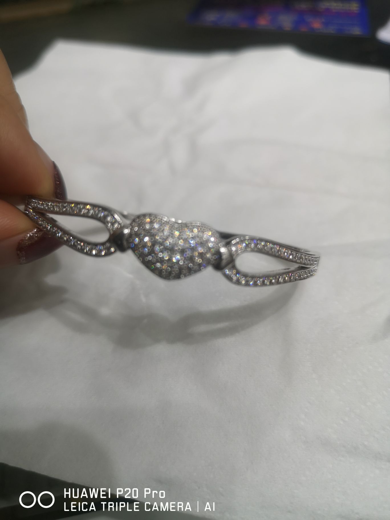 Alloy heart bracelet + diamond details Picture