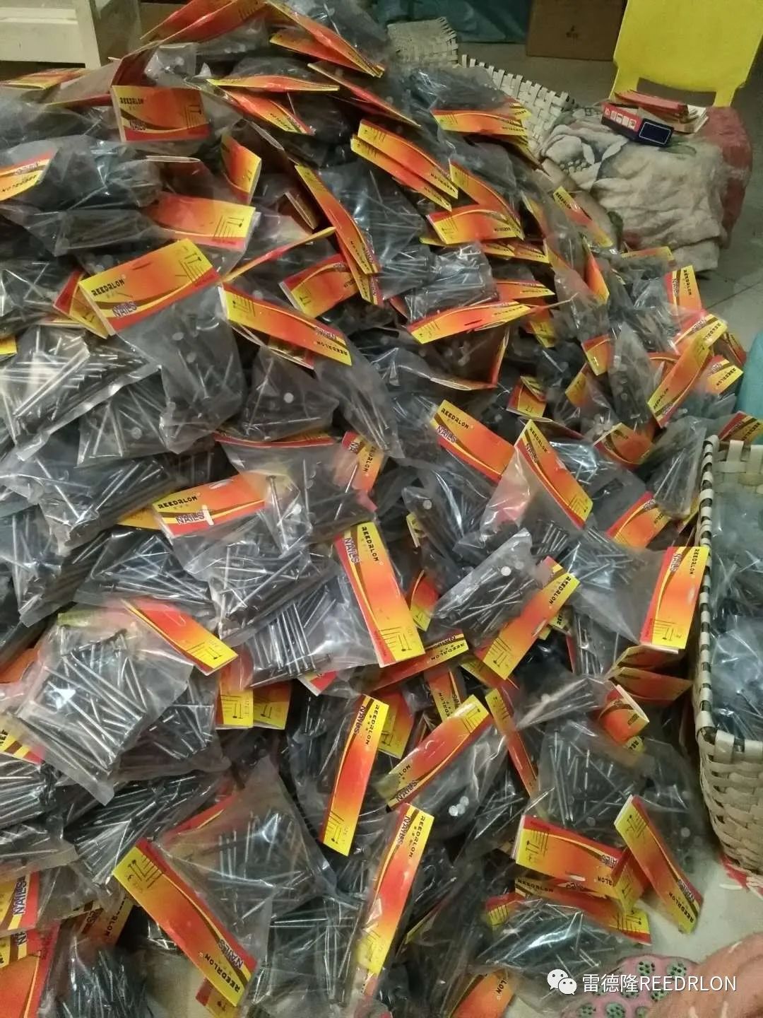 普通铁钉 /抛光铁钉细节图