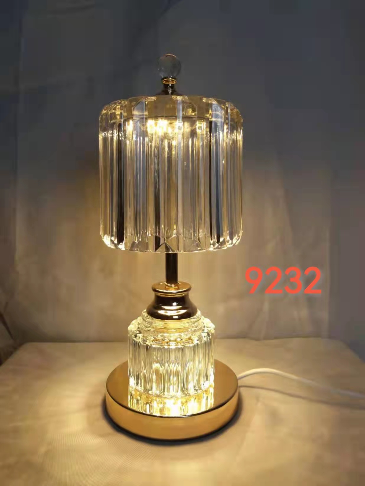 Copper-colored glass hardware table lamp Specification image