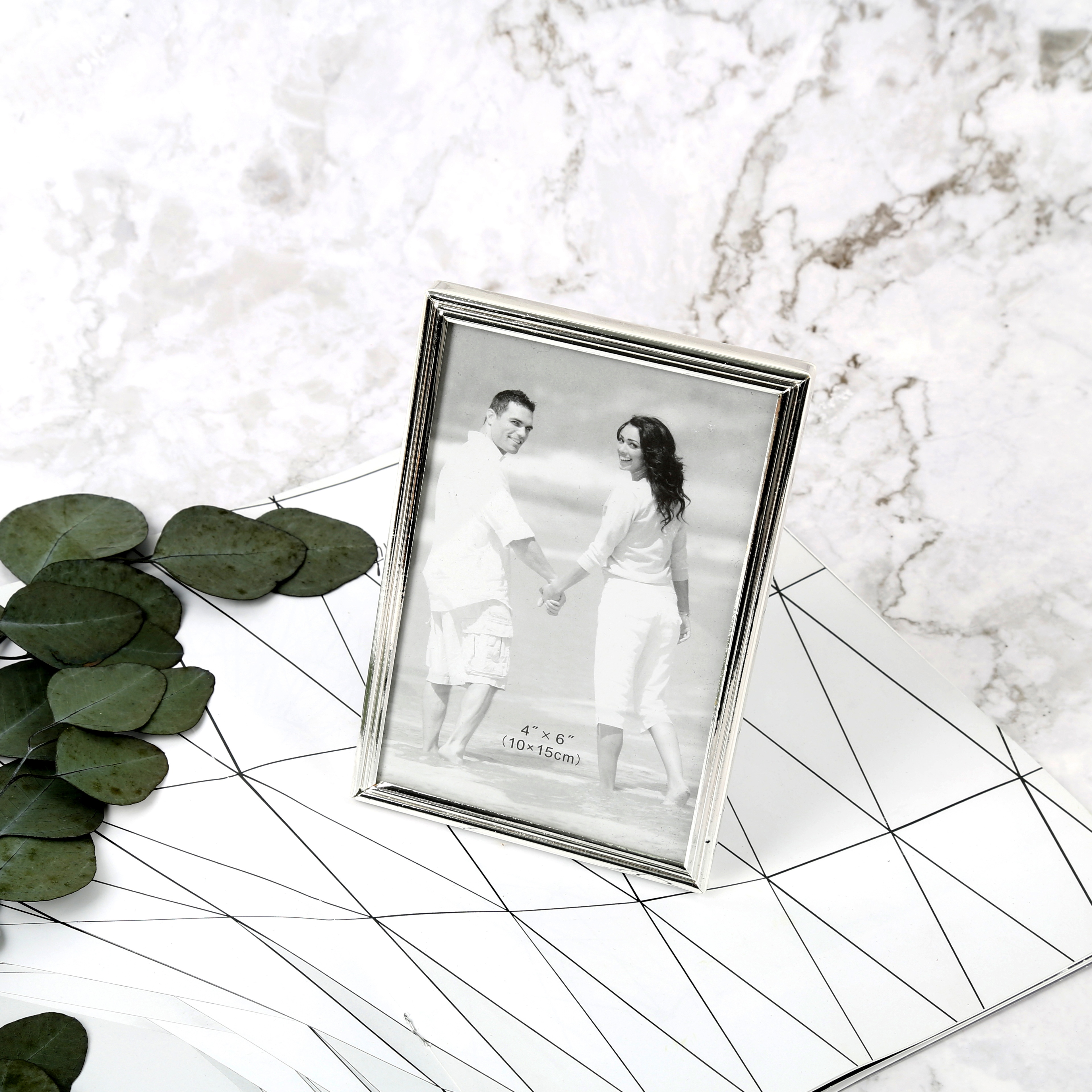 2022 new European-style simple and classical foreign trade stainless steel and aluminum alloy metal Amazon brushed bedside table, desk, honor certificates, photos, photo frames, picture frames, factory direct sales Specification image