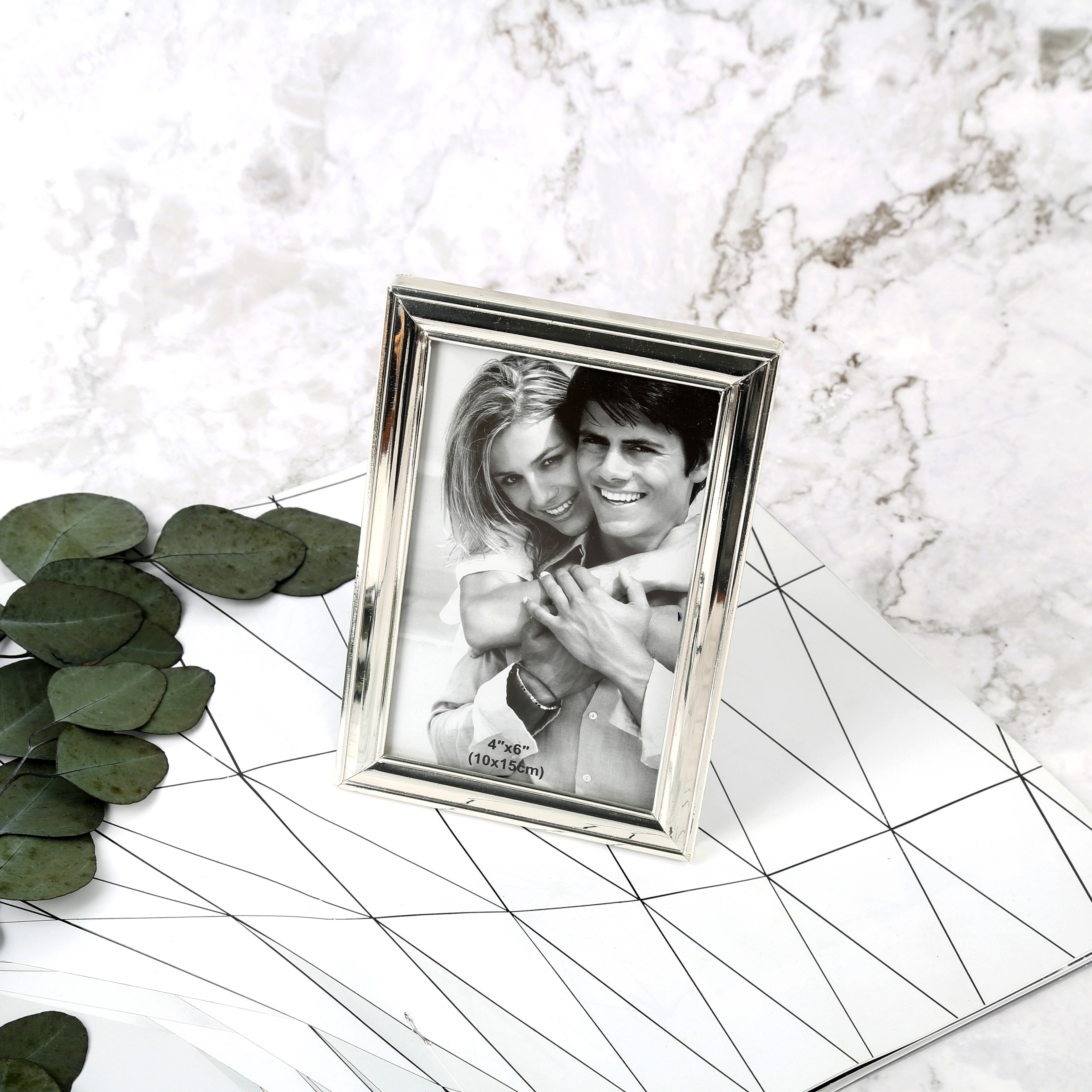 New foreign trade products on Pinduoduo and Taobao, European-style simple and classical stainless steel and aluminum alloy metal, Amazon brushed photo frames, picture frames, factory direct sales Specification image