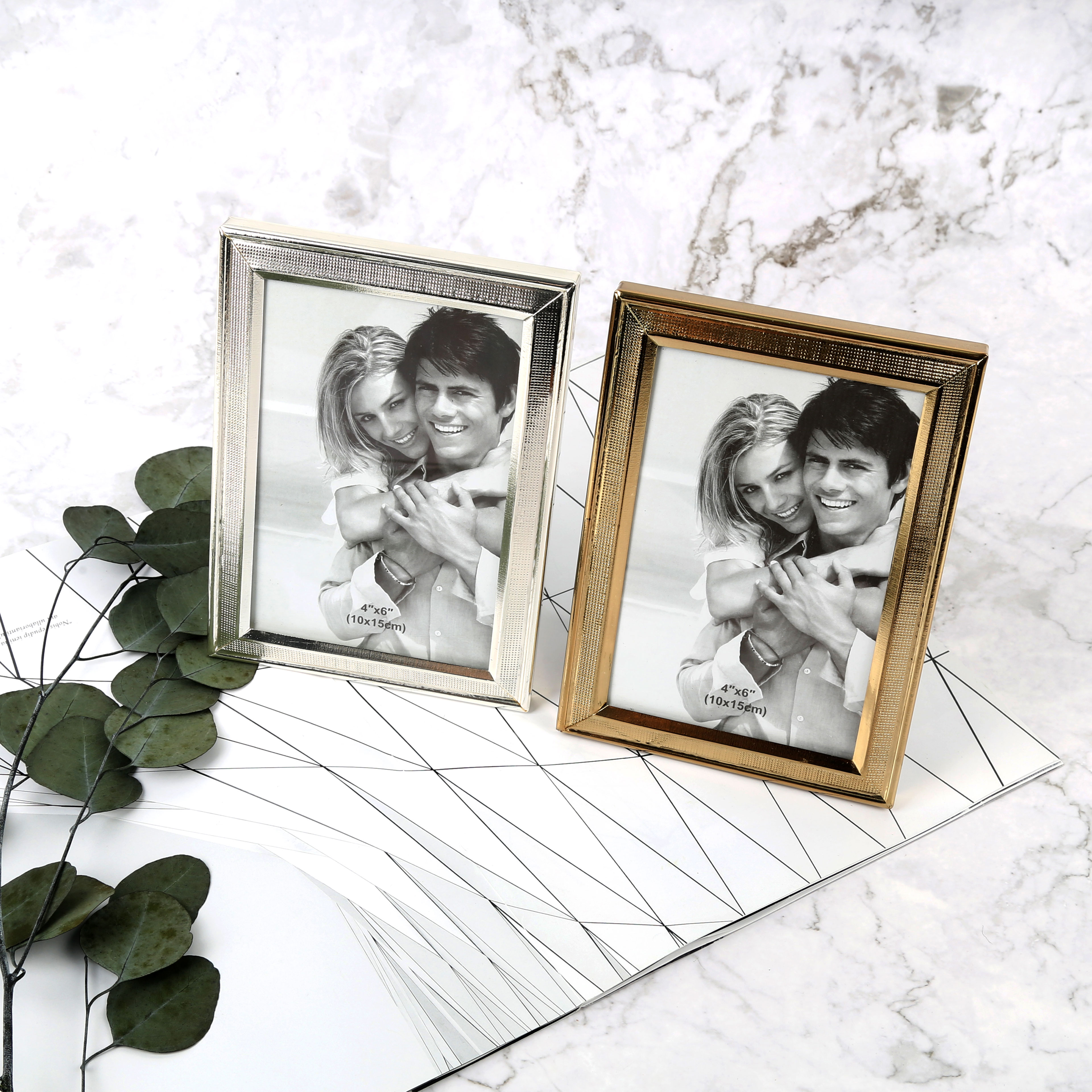 New European-style simple and classical stainless steel and aluminum alloy metal products for export, Amazon brushed photo bedside table ornaments, desks, children's photo frames, picture frames, factory direct sales Specification image