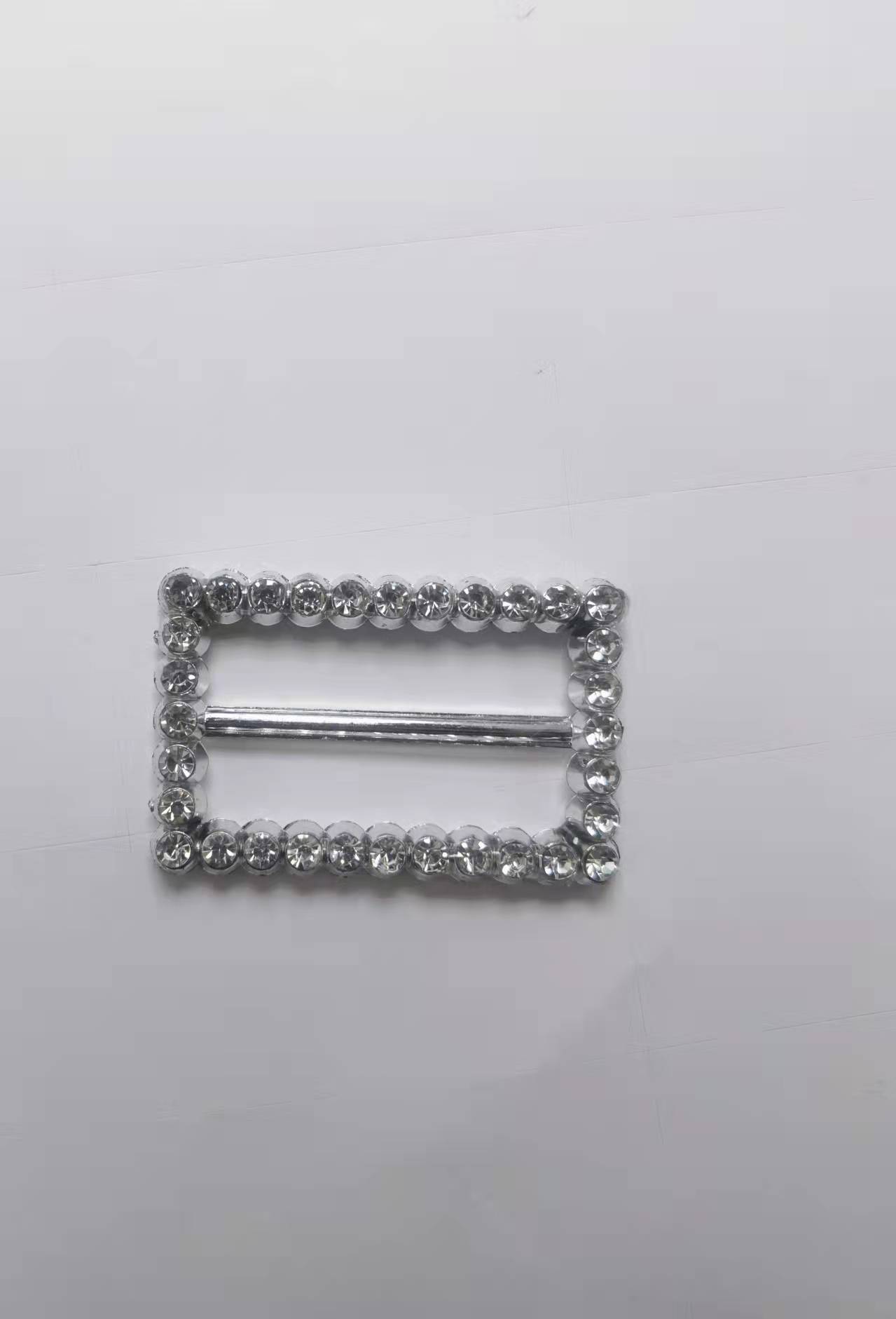 diy plastic shoe buckle factory direct sales and wholesale. Diamond shoe buckle a diamond Item Picture
