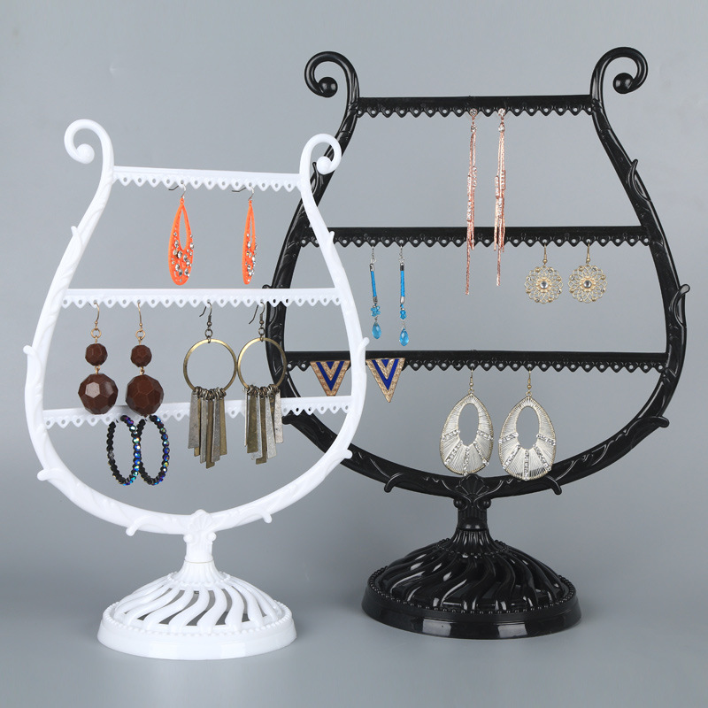 Export of violin-shaped jewelry racks Application Scenario