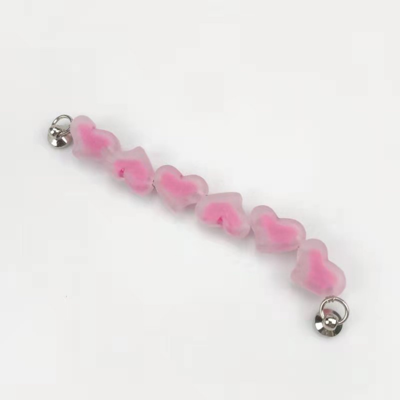Factory sales of in-stock shoes, flower shoes, buckle crocs, 3d heart-shaped DIY phone cases, decorative chain accessories, new styles Application Scenario