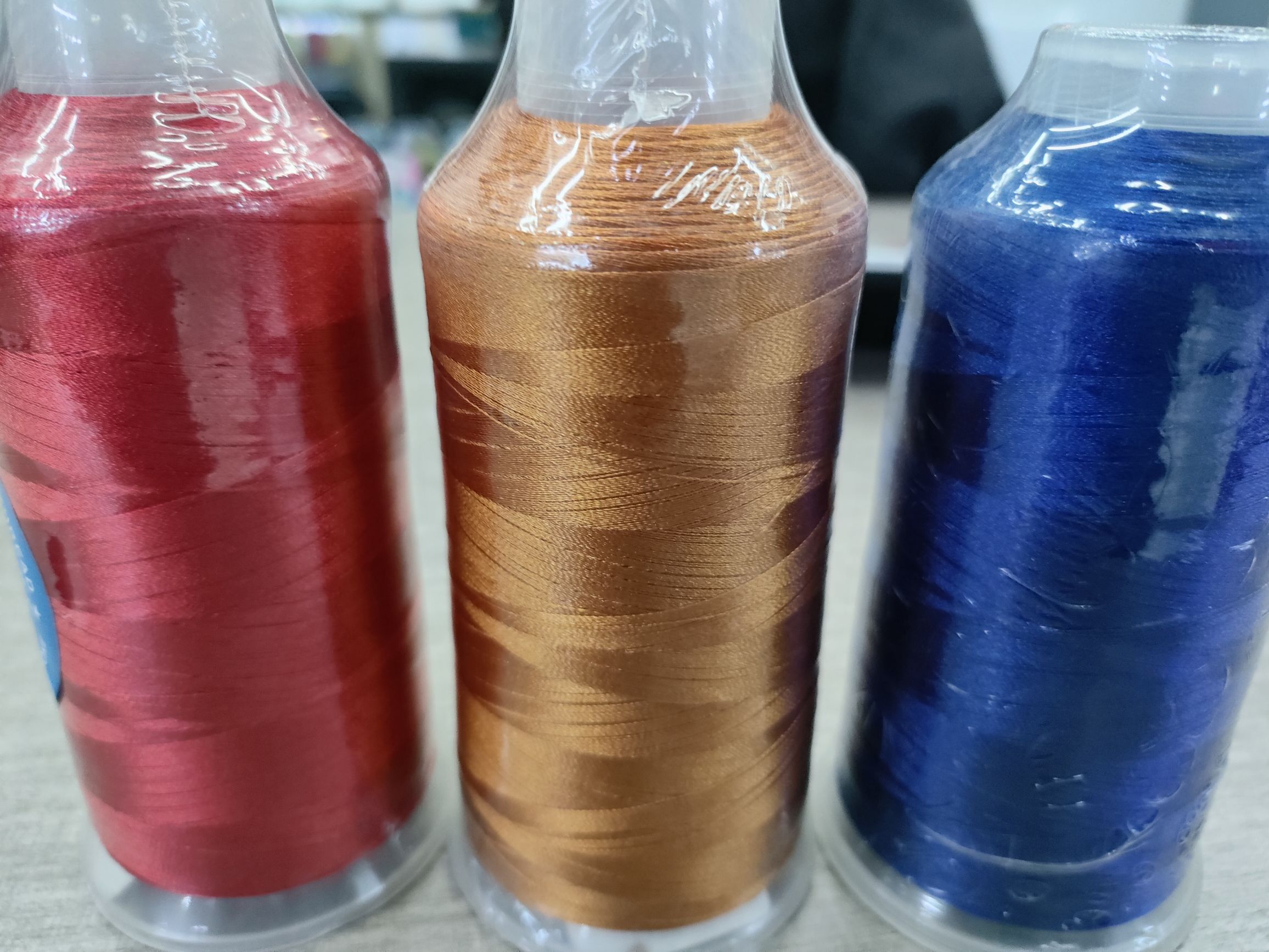 120D2 Polyester 5000 M Embroidery Thread full figure