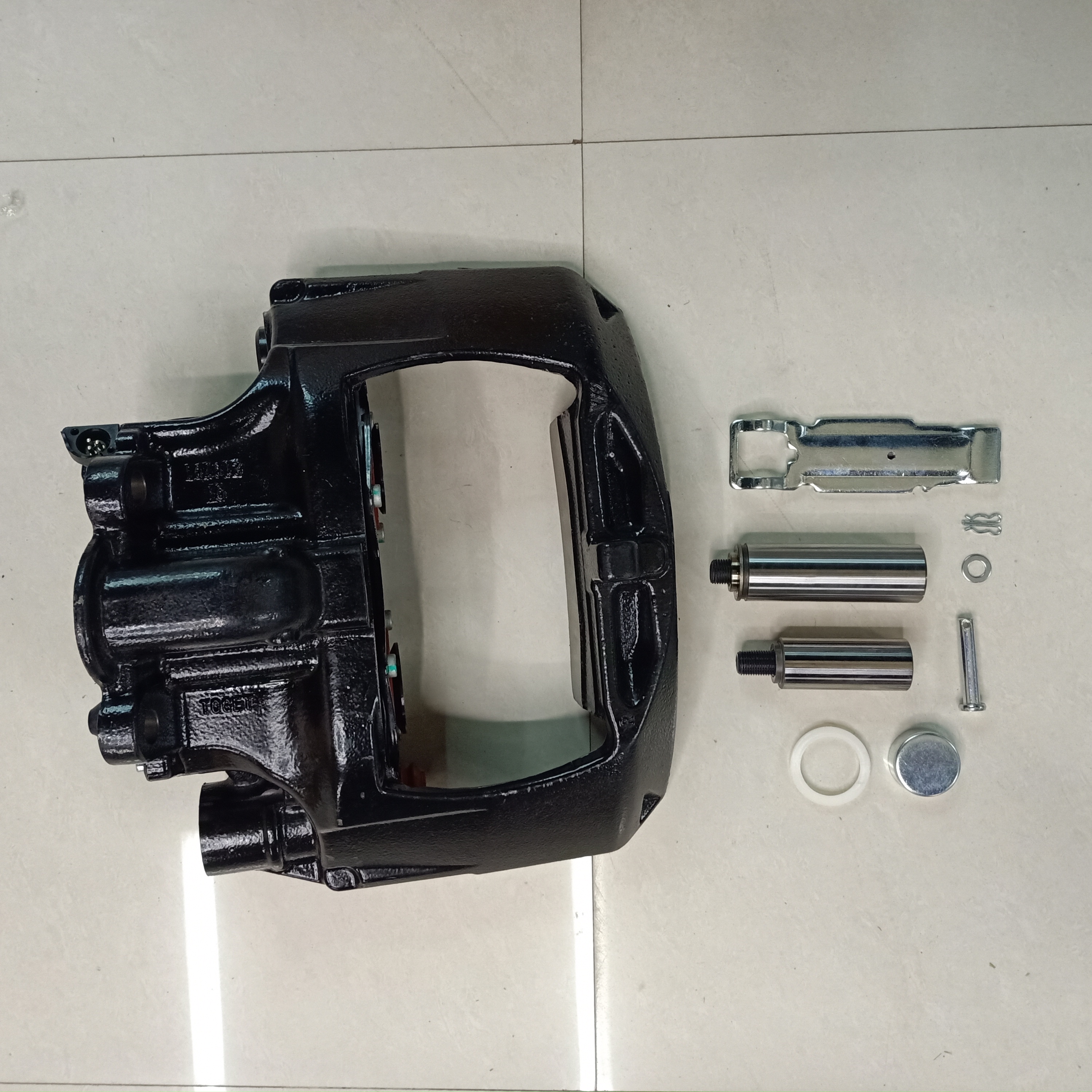 气缸及部件实物图