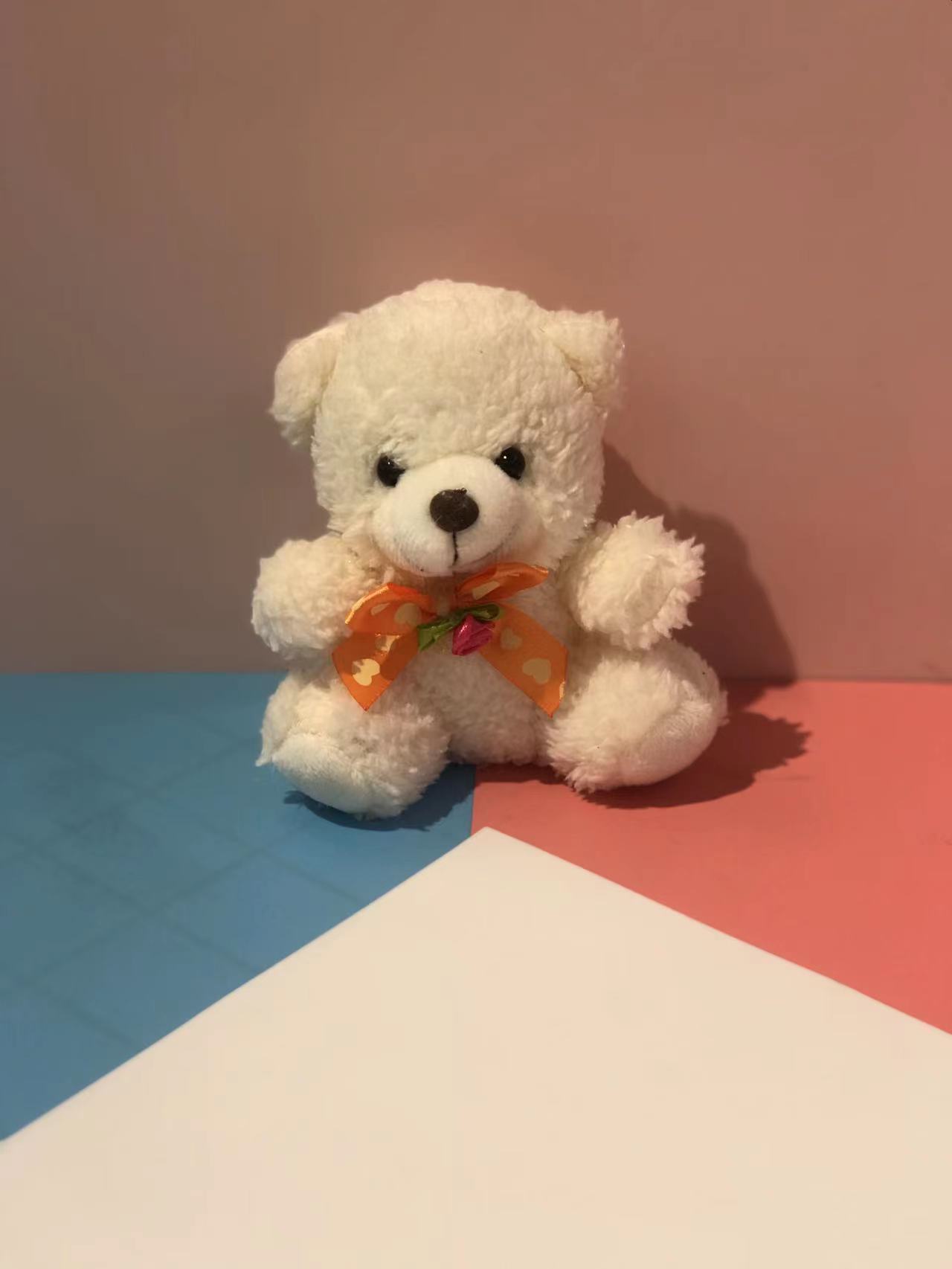 Bow tie bear cartoon dolls, sitting bears, plush dolls, pendants, backpacks, mobile phones, keychains, pendants, keychains, customizable bestsellers, various styles available for customization, export and foreign trade Application Scenario