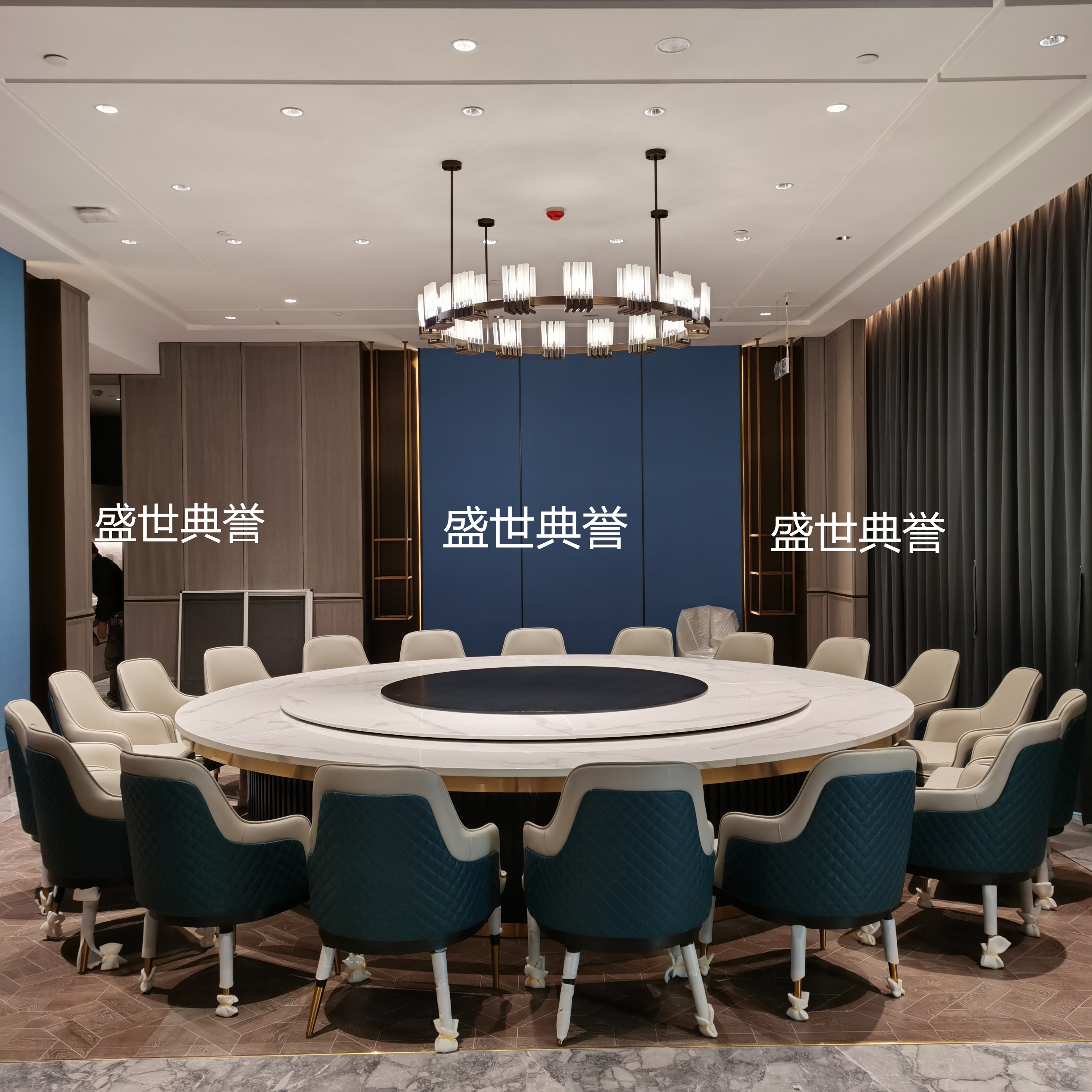 实木椅白底实物图