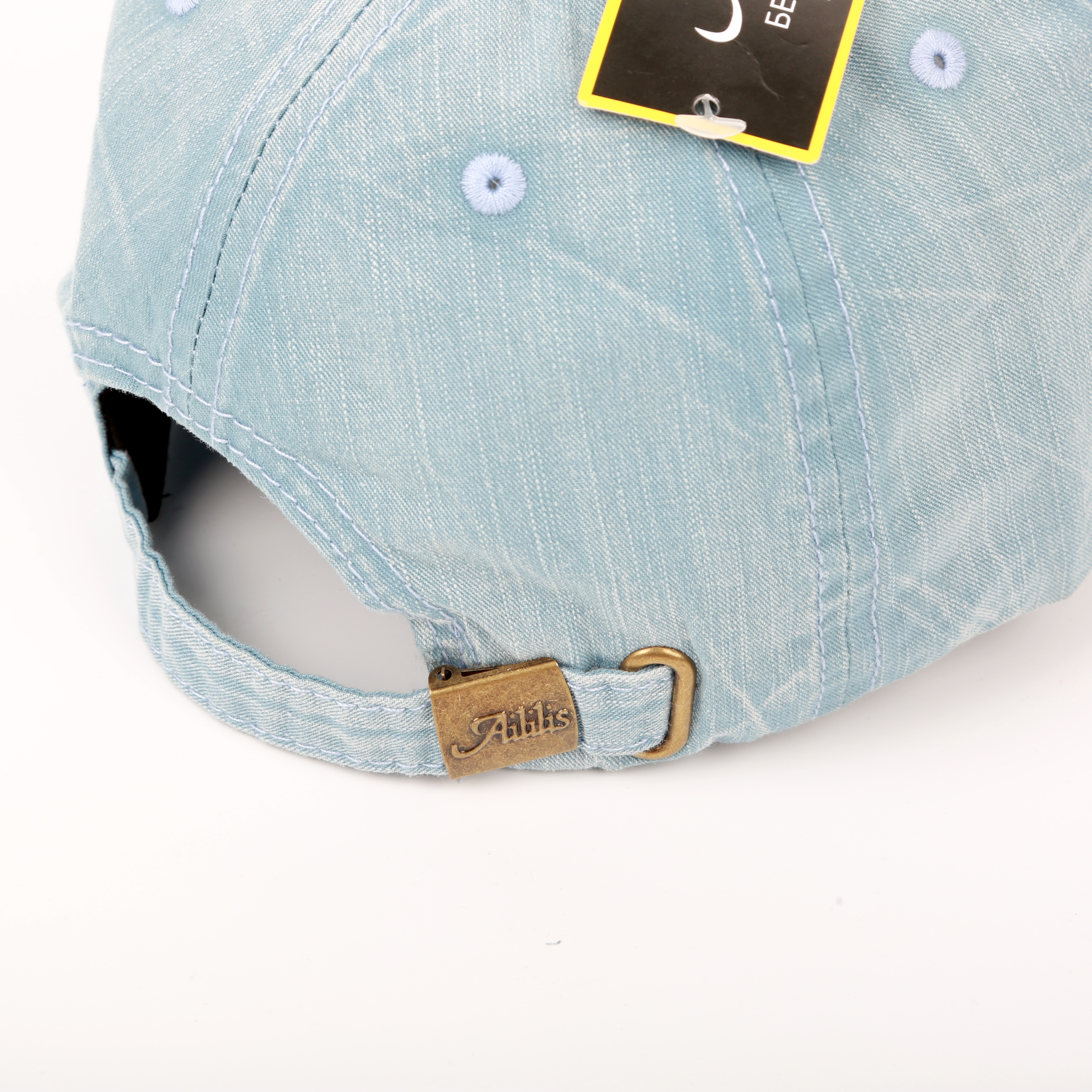 Men's and women's short-brimmed denim washed baseball caps made of aged washed cotton Item Picture
