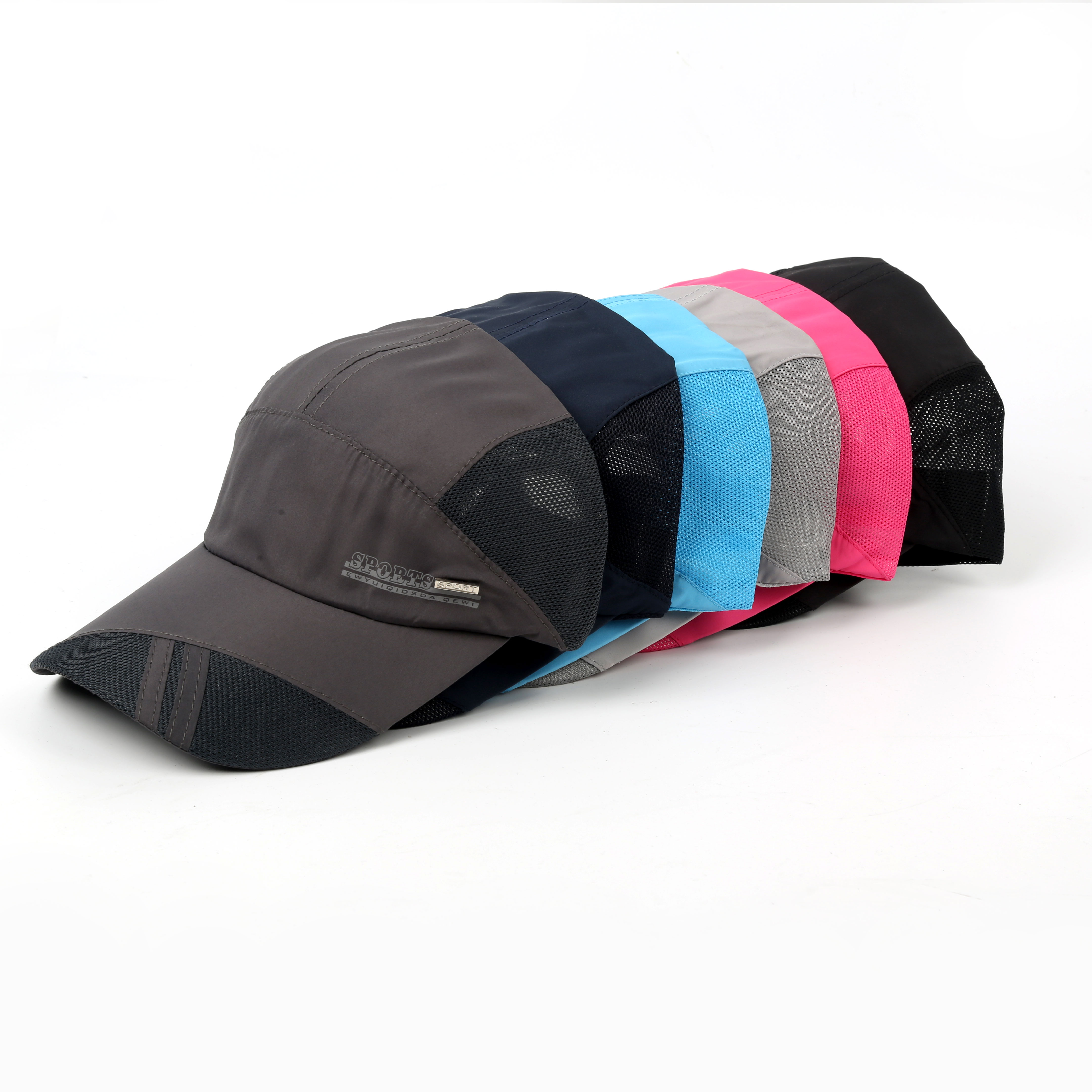 An outdoor breathable baseball cap with a side grid and two diagonal bars details Picture