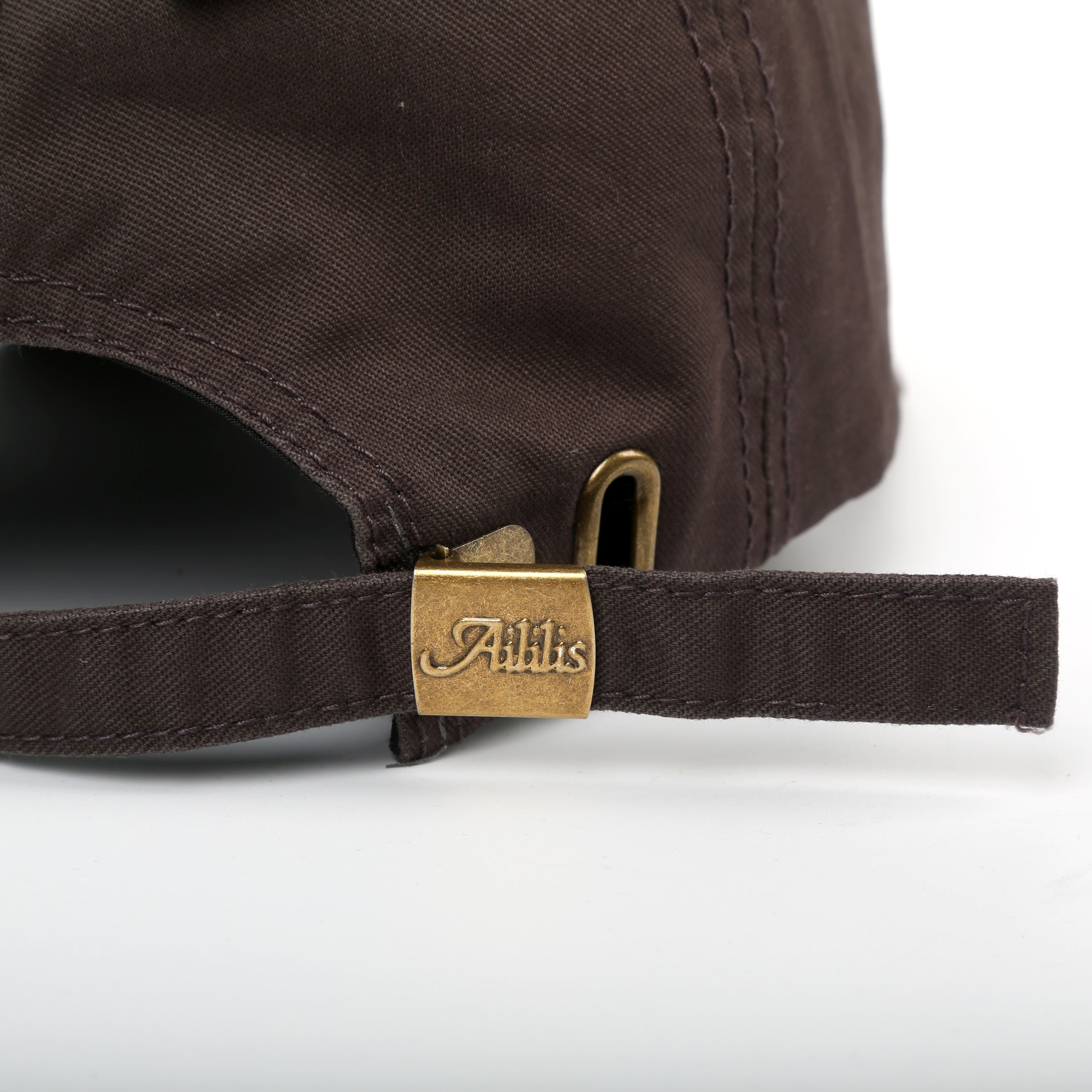 Korean-style washed cotton lettered baseball cap with side page embroidery and fashionable hip-hop cap Application Scenario