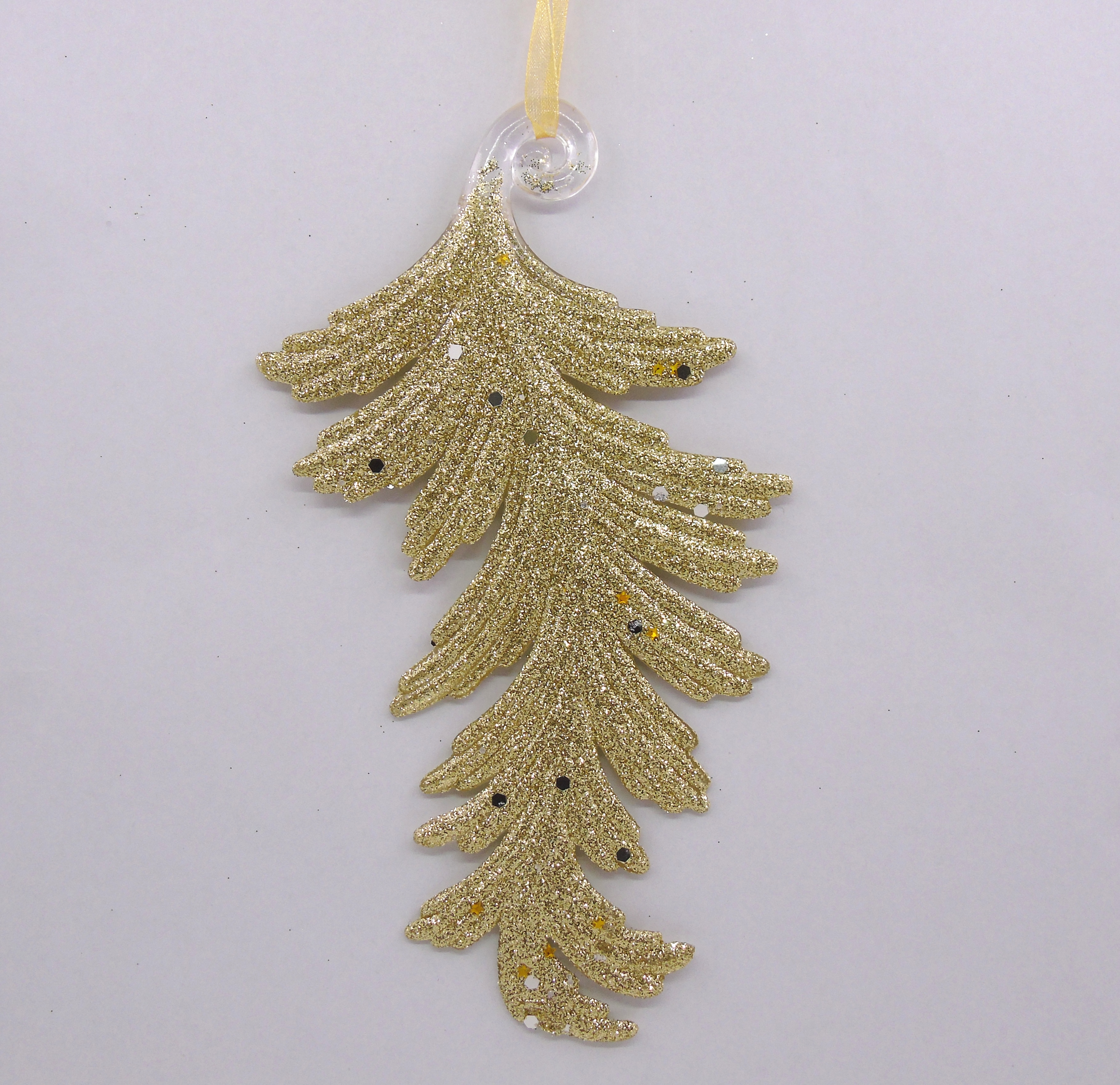 10X17.5CM Christmas powder-sprinkled acrylic leaf pendant decoration Application Scenario