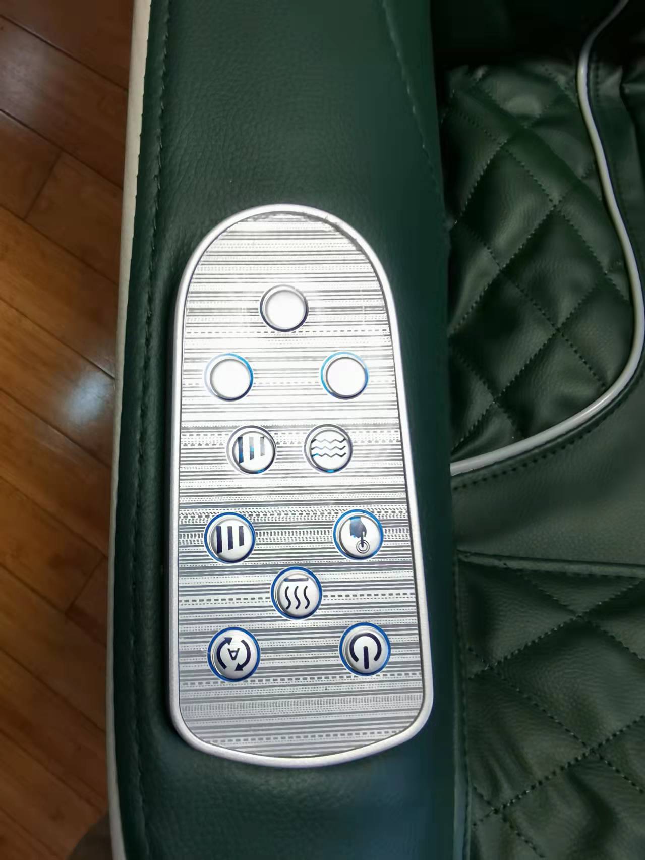 LVK massage chair detail image 2