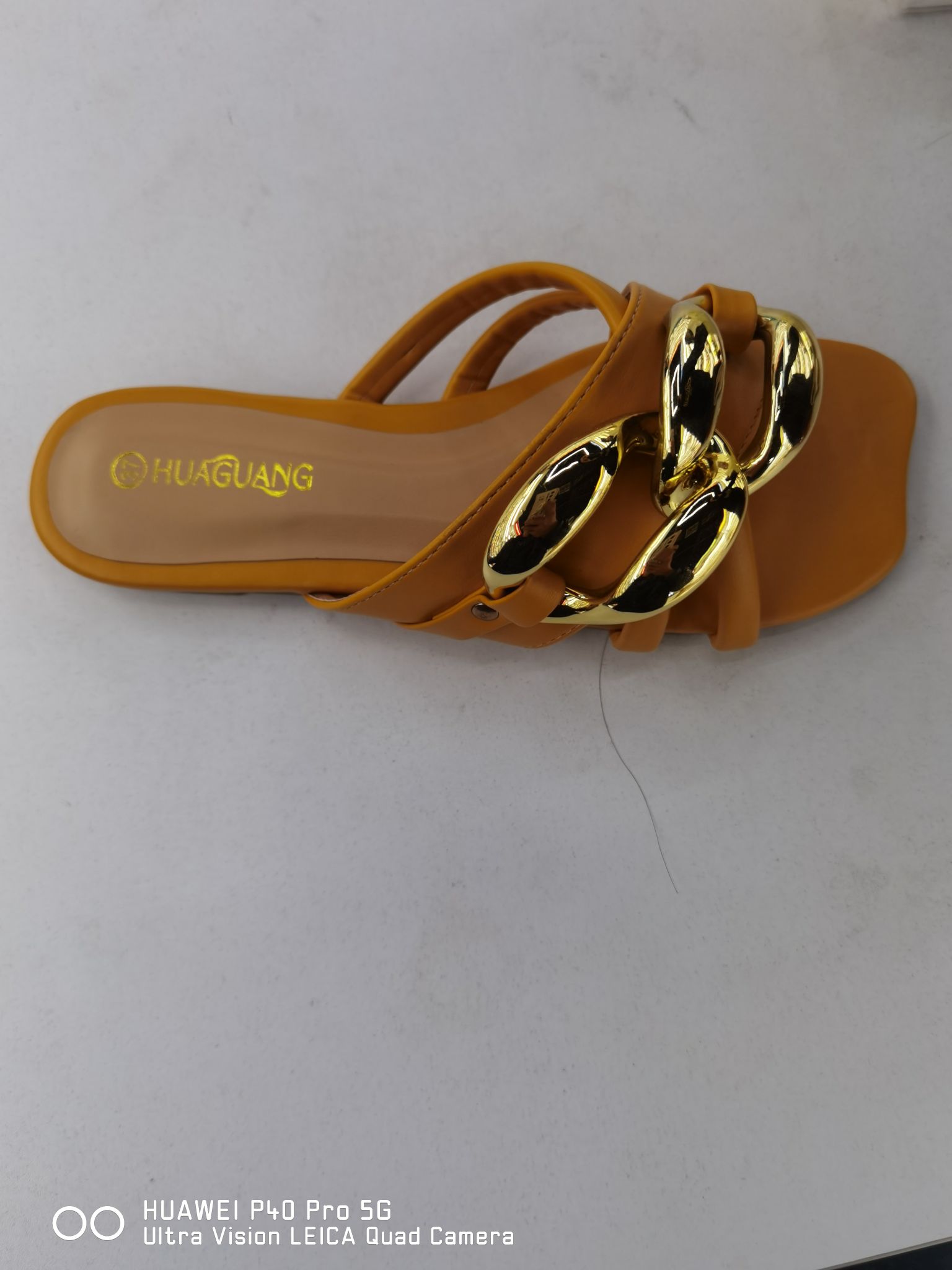 Guangdong Huaguang Shoes New Sandals for Fashion and Environmental Protection