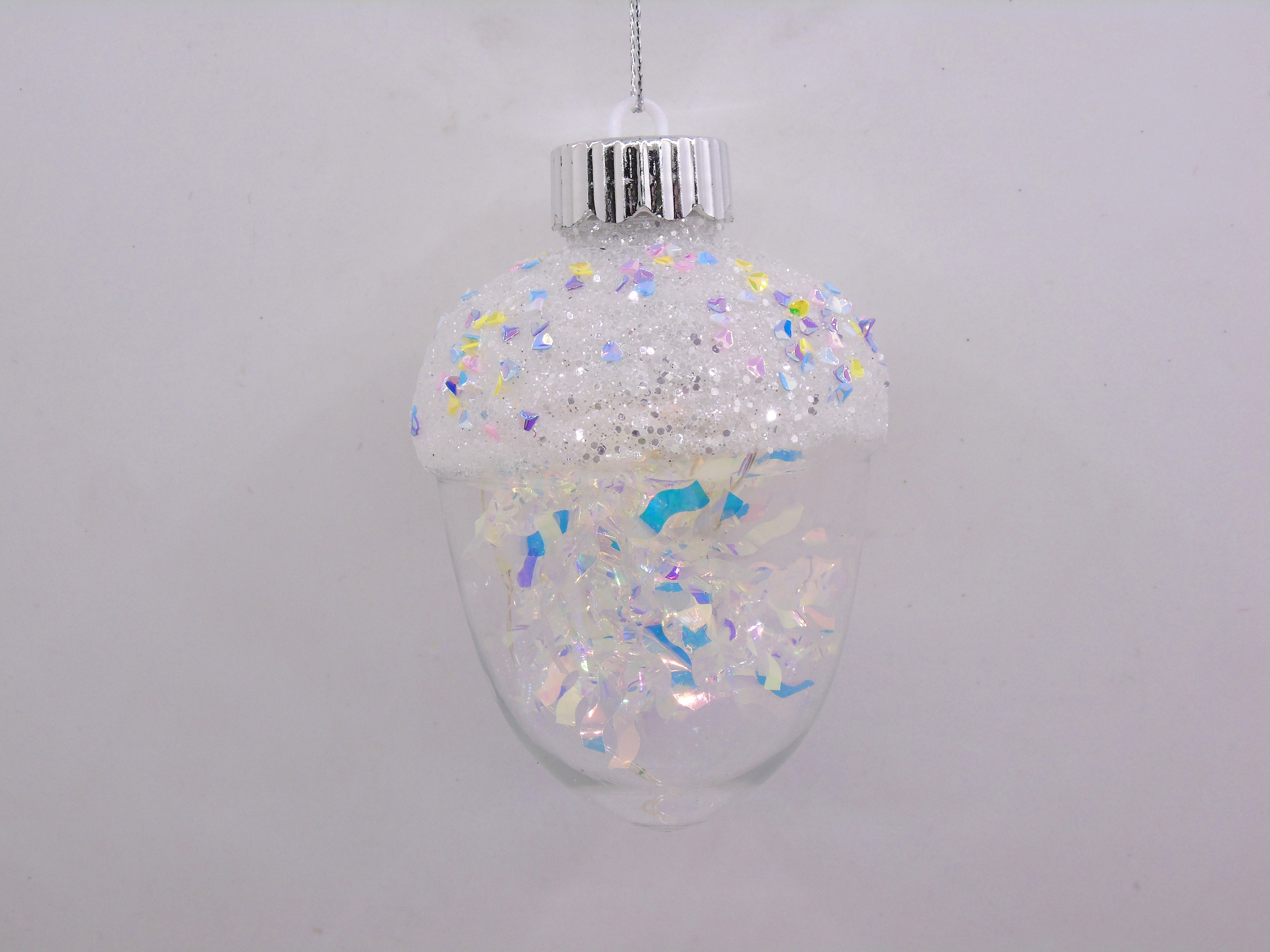 7X7X11CM Christmas plastic pinecone decoration with lights details Picture