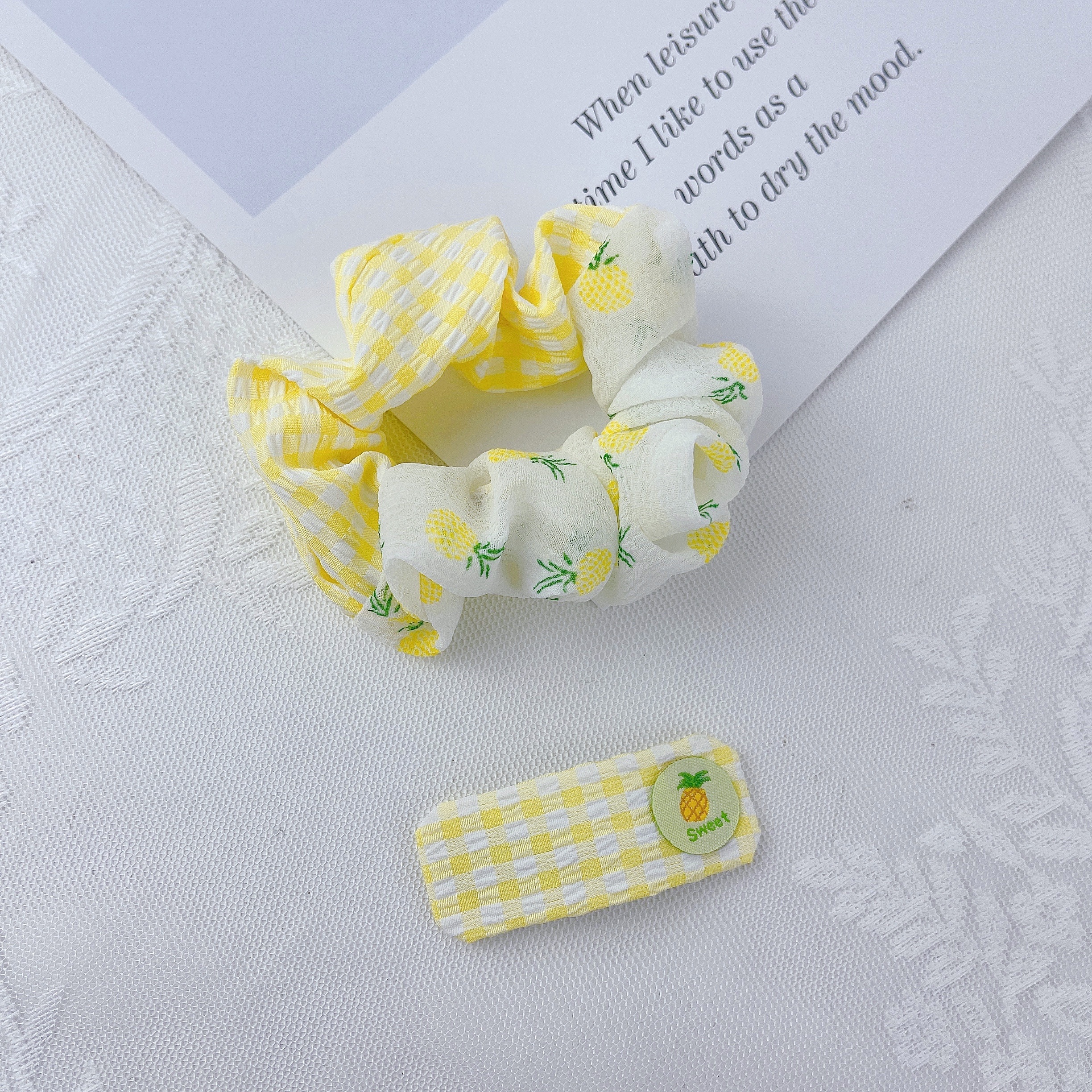 Fresh and clean checkered -BB hair tie set Application Scenario