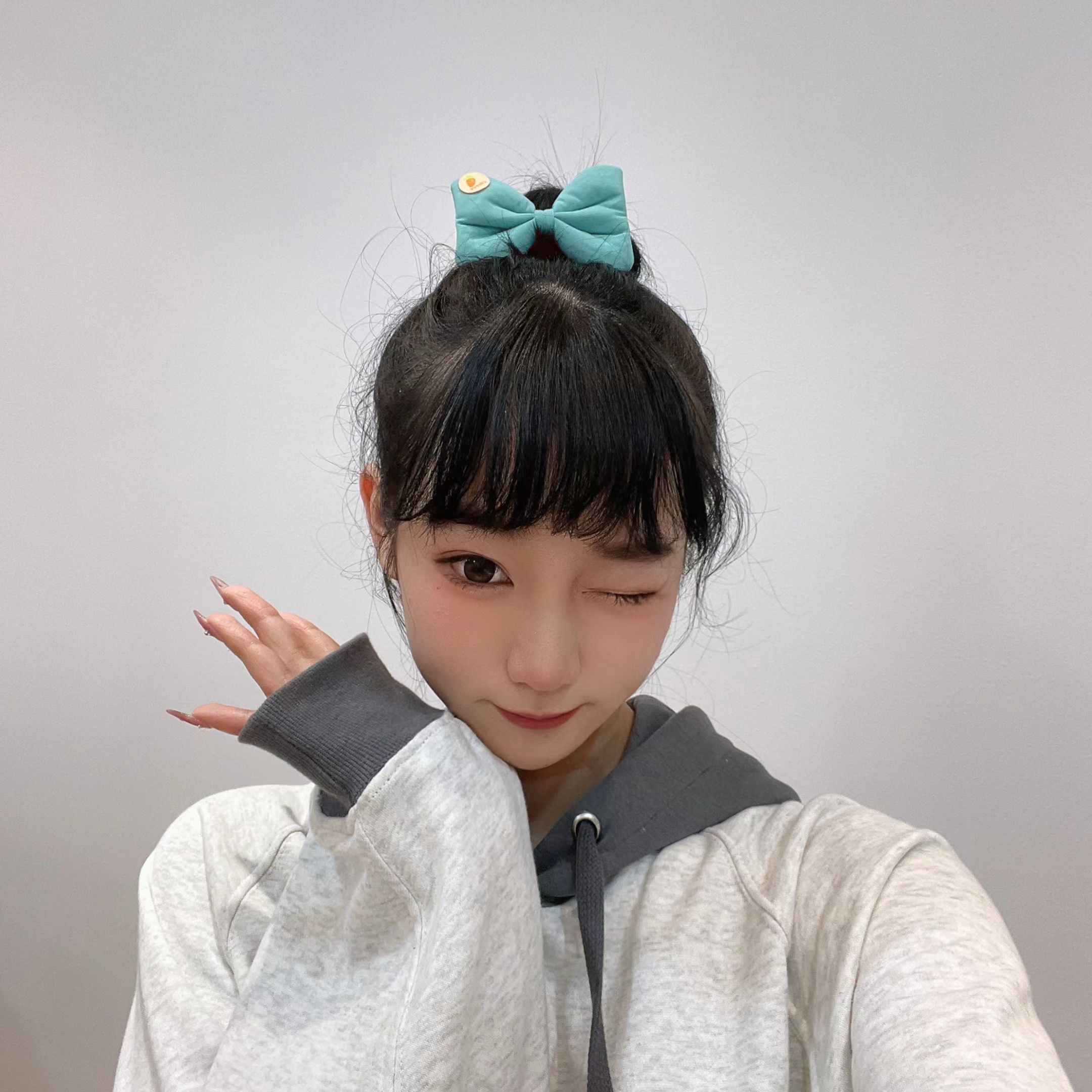 دبوس شعر على شكل ربطة قوس بتصميم فواكه للبنات