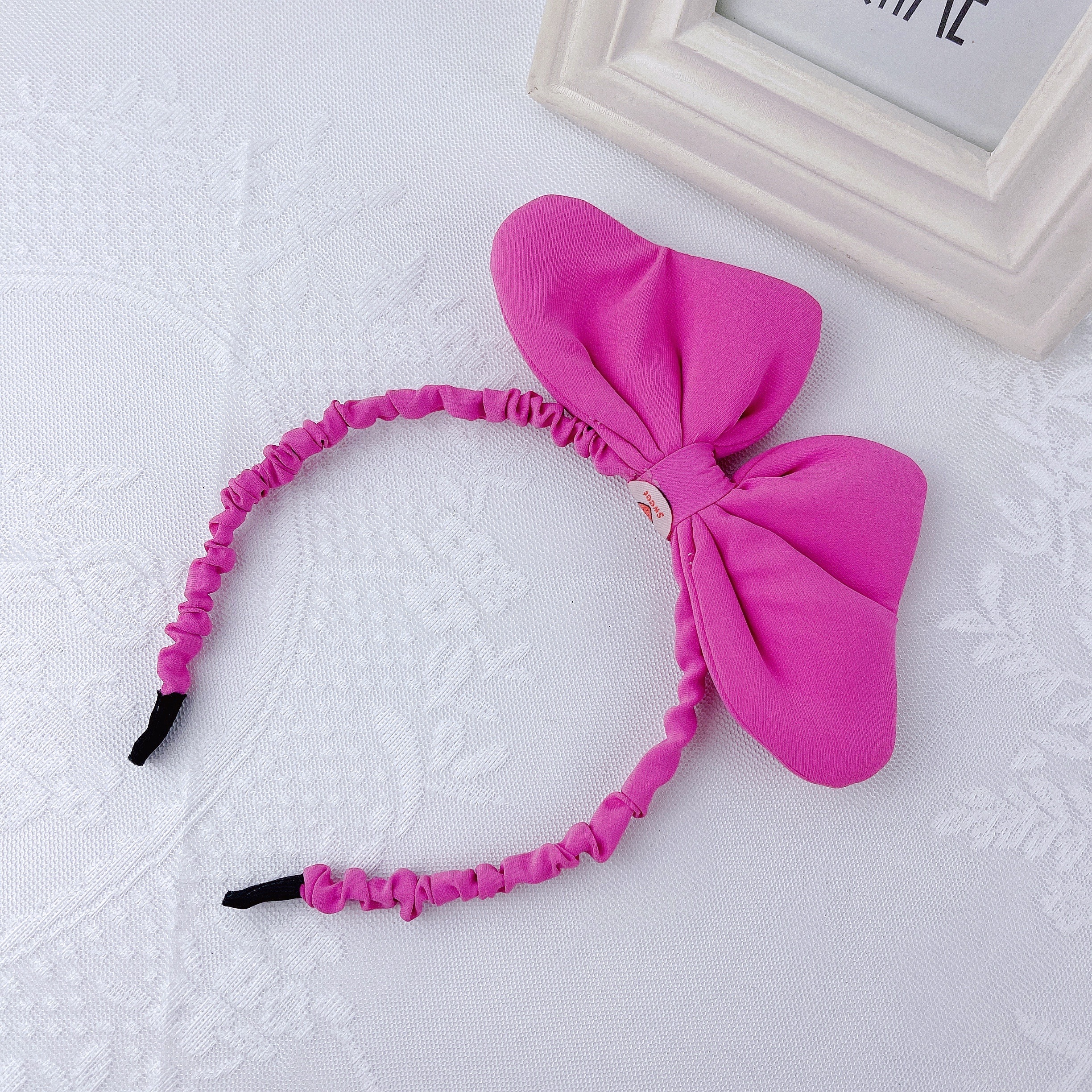 Trendy brand girl - Big bow tie headband Application Scenario