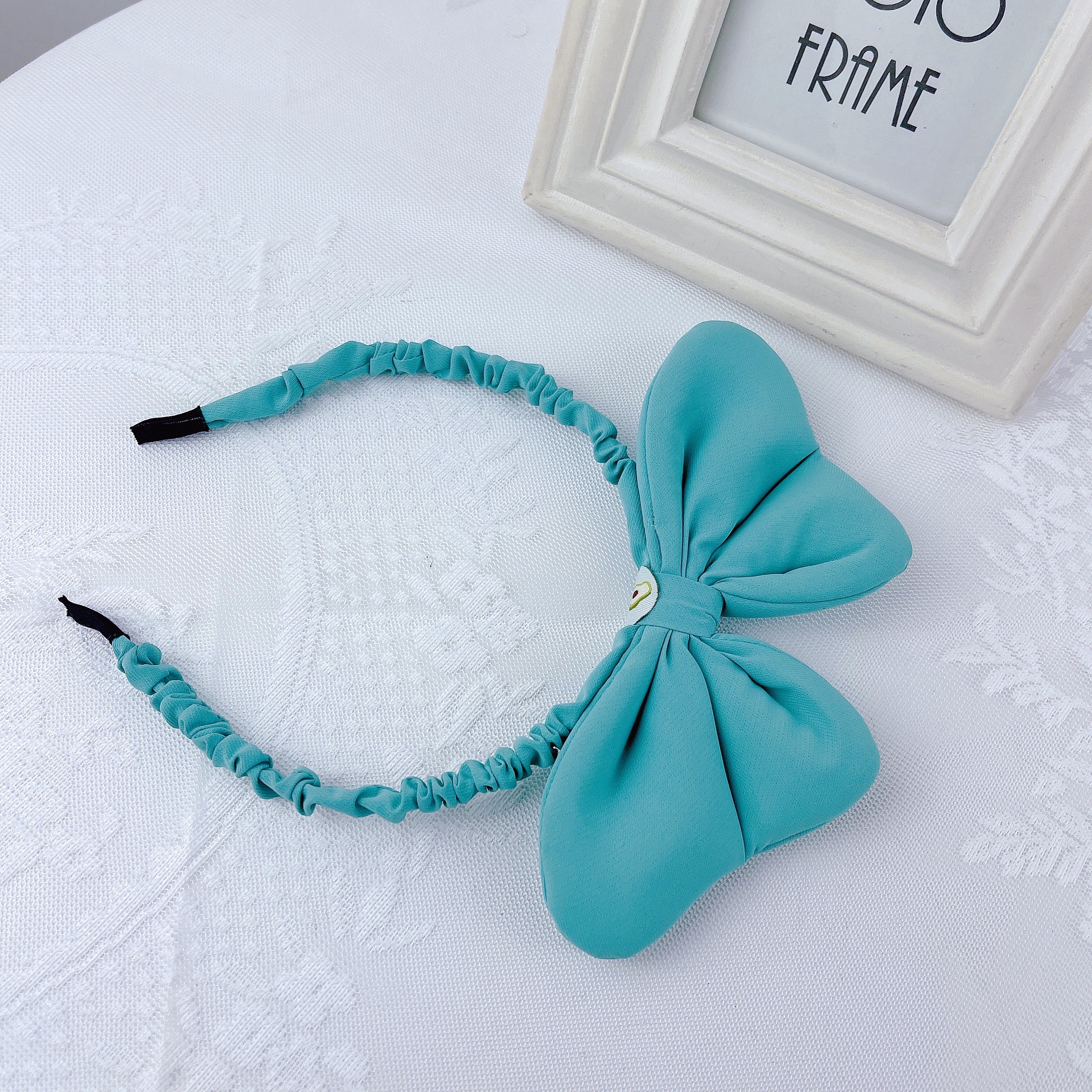 Trendy brand girl - Big bow tie headband Item Picture