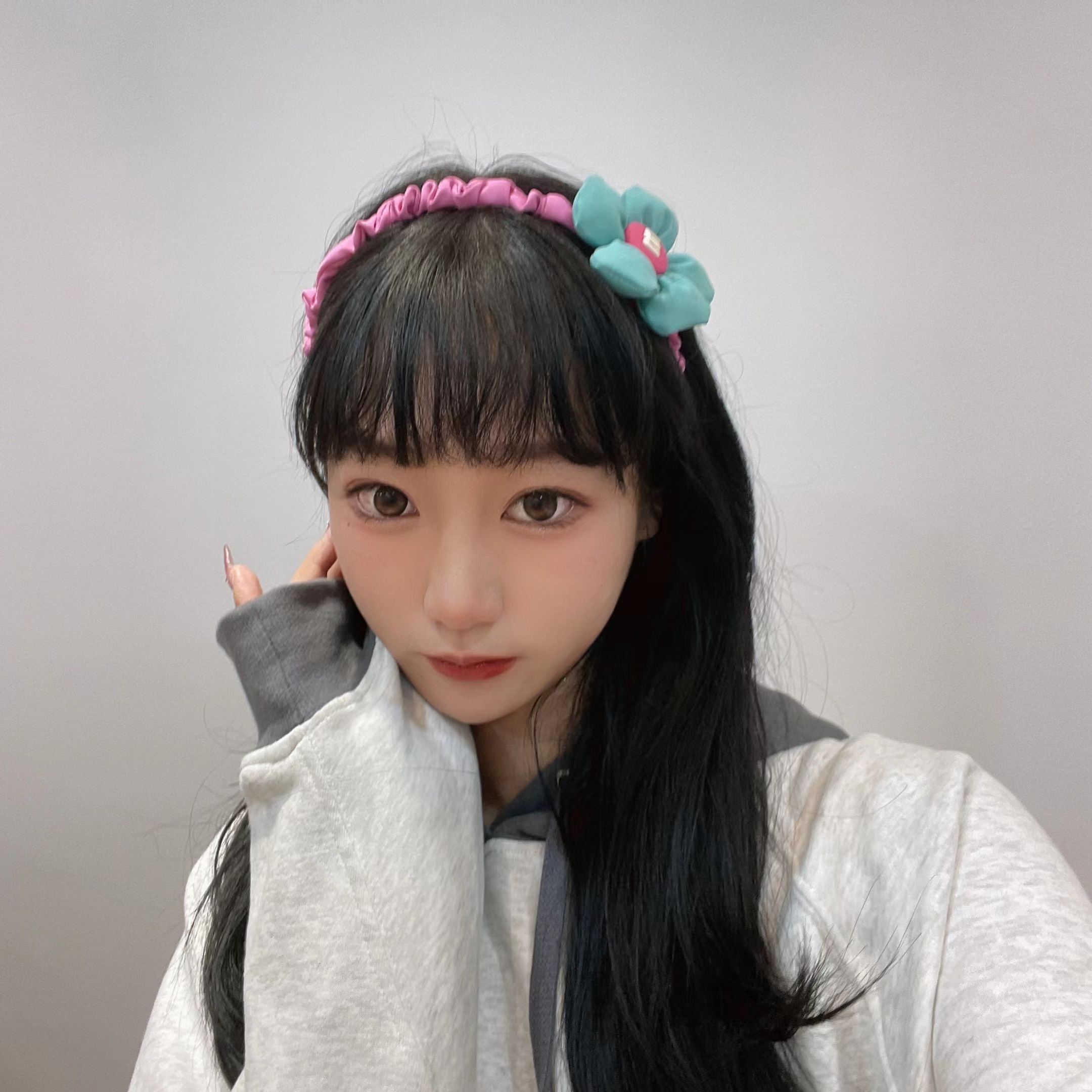 Trendy brand girl - Five-petal flower hair band Item Picture