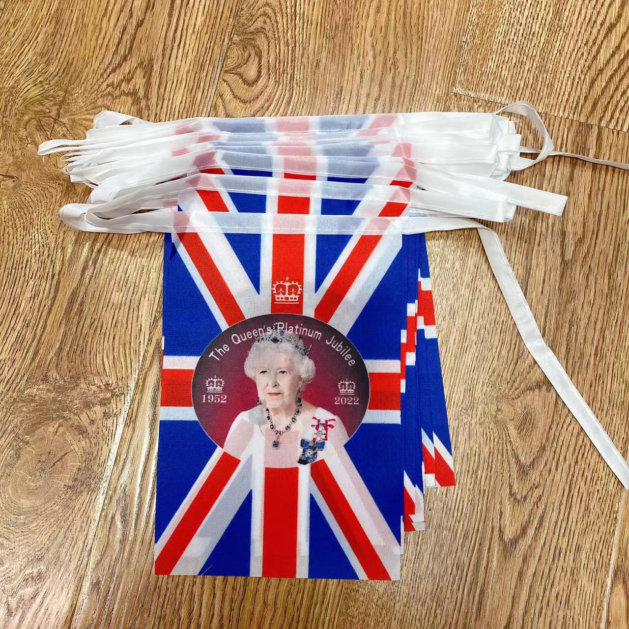 跨境亚马逊英国女王旗帜伊丽莎白二世女皇登基英国女王庆典旗帜7号8号长方形三角形英国女王串旗旗帜厂家定制批发详情图5