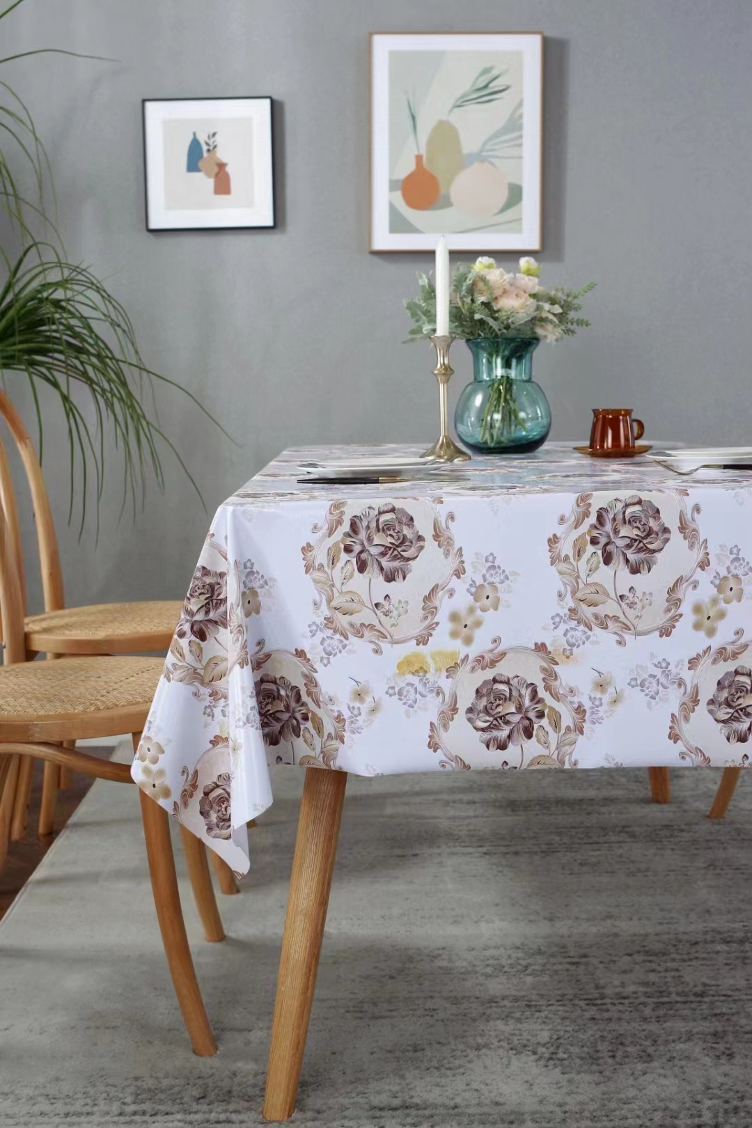 PVC printed embossed pearlescent glitter tablecloth, European-style, elegant and fashionable home and hotel decoration, waterproof and no-wash tablecloth Item Picture