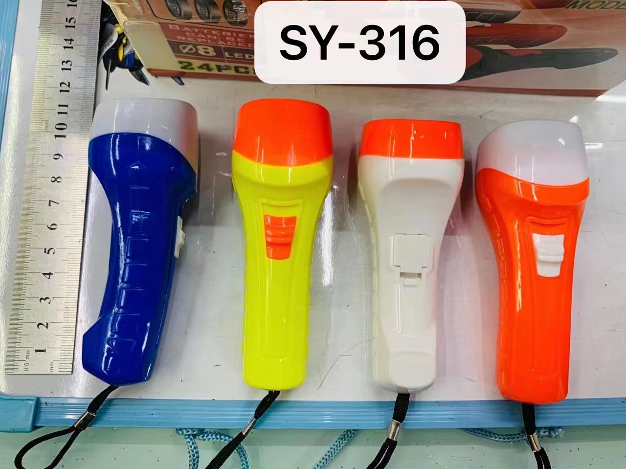 白光手电筒  LED手电筒  塑料纽扣电池手电筒 SY-316手电筒详情图1