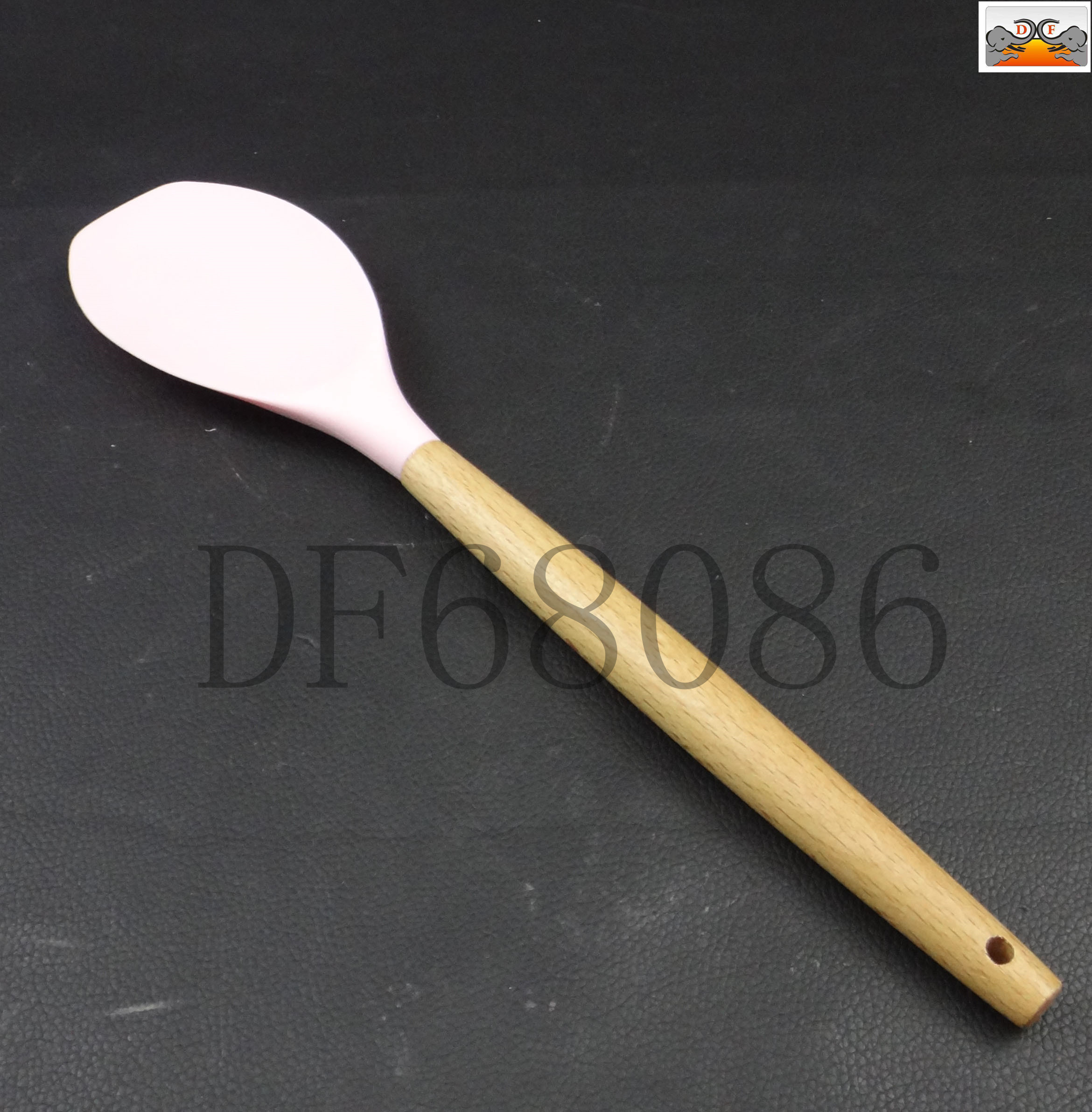 مجموعة 12 قطعة من طراز DF Trading House من المقبض DF68086. Item Picture