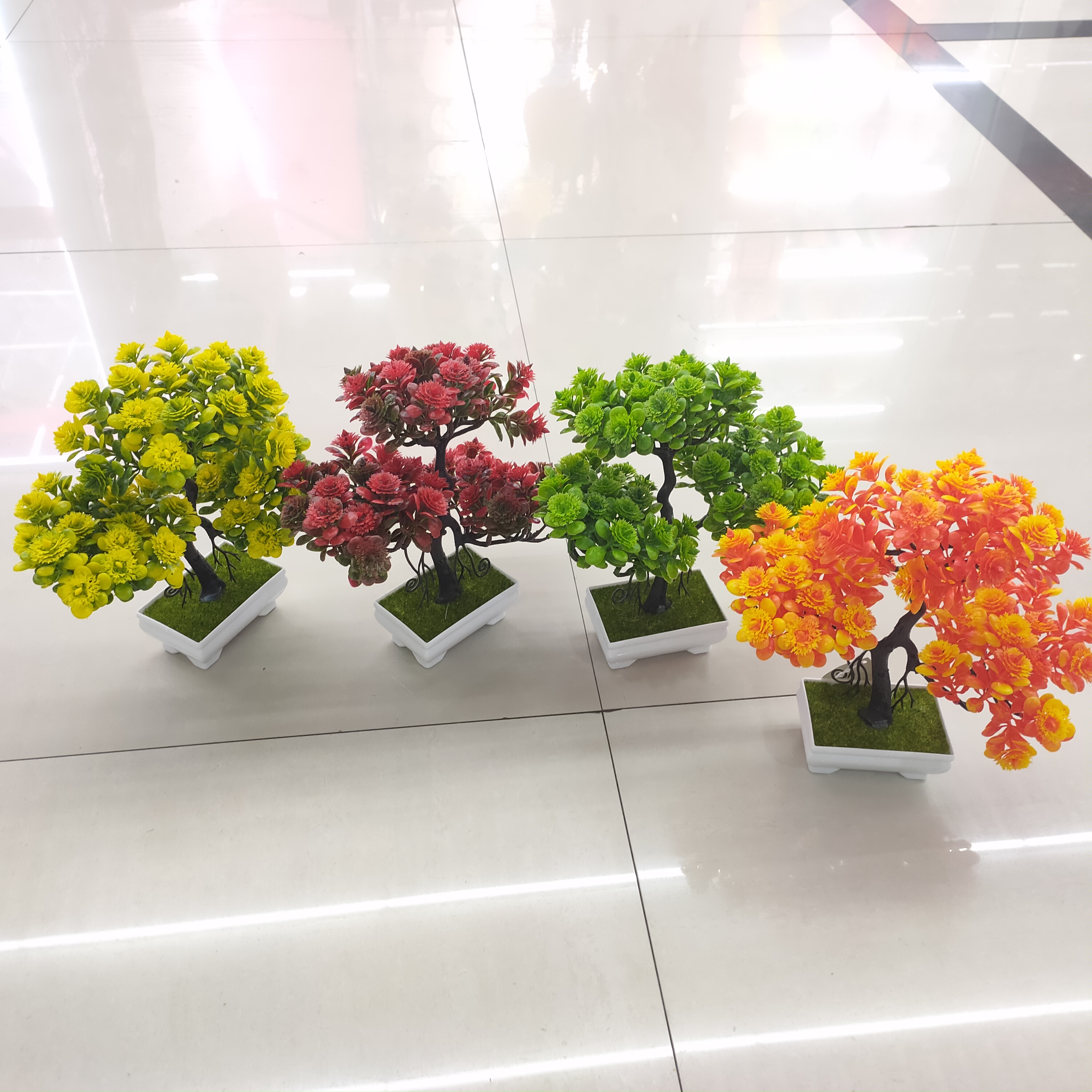 新款仿真花盆栽白盘三叉彩色绿植松装饰客厅卧室餐厅摆件