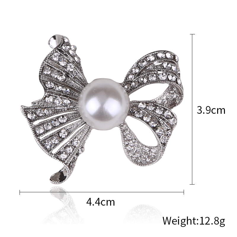 Factory direct sales, popular in foreign trade, high-end new brooches with mother-of-pearl bows, luxurious and high-end crystal pins from Europe and America, pearl coats, corsages, and gifts for mothers details Picture
