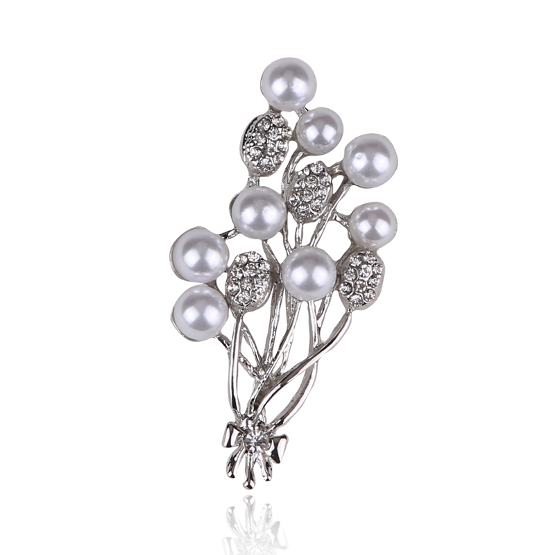 Factory direct sales, popular in foreign trade, high-end new brooches paired with mother-of-pearl European and American luxury high-end crystal pins, pearl coats, corsages, mom gifts details Picture