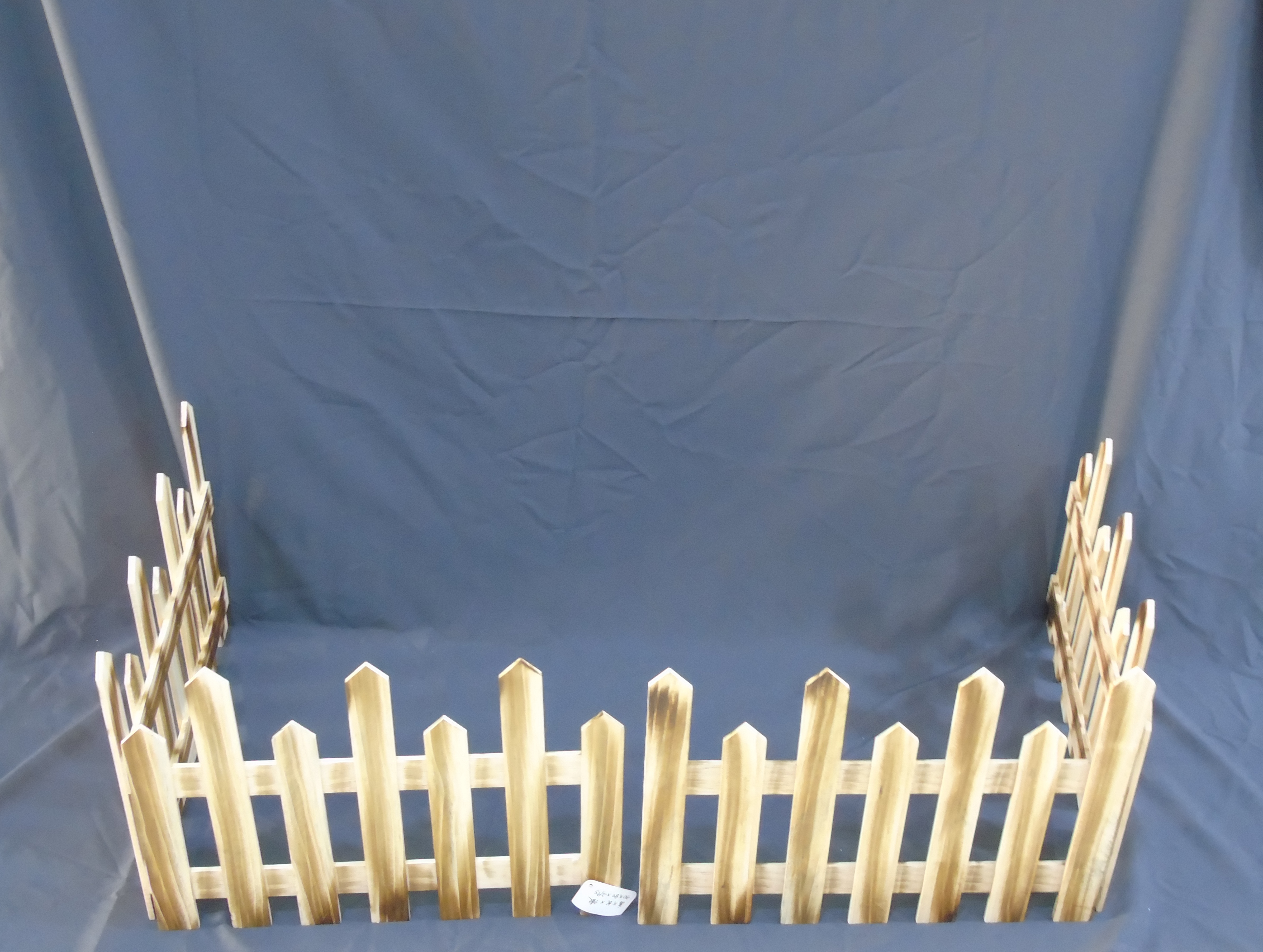 50X80CM Christmas wooden fence in natural wood color details Picture