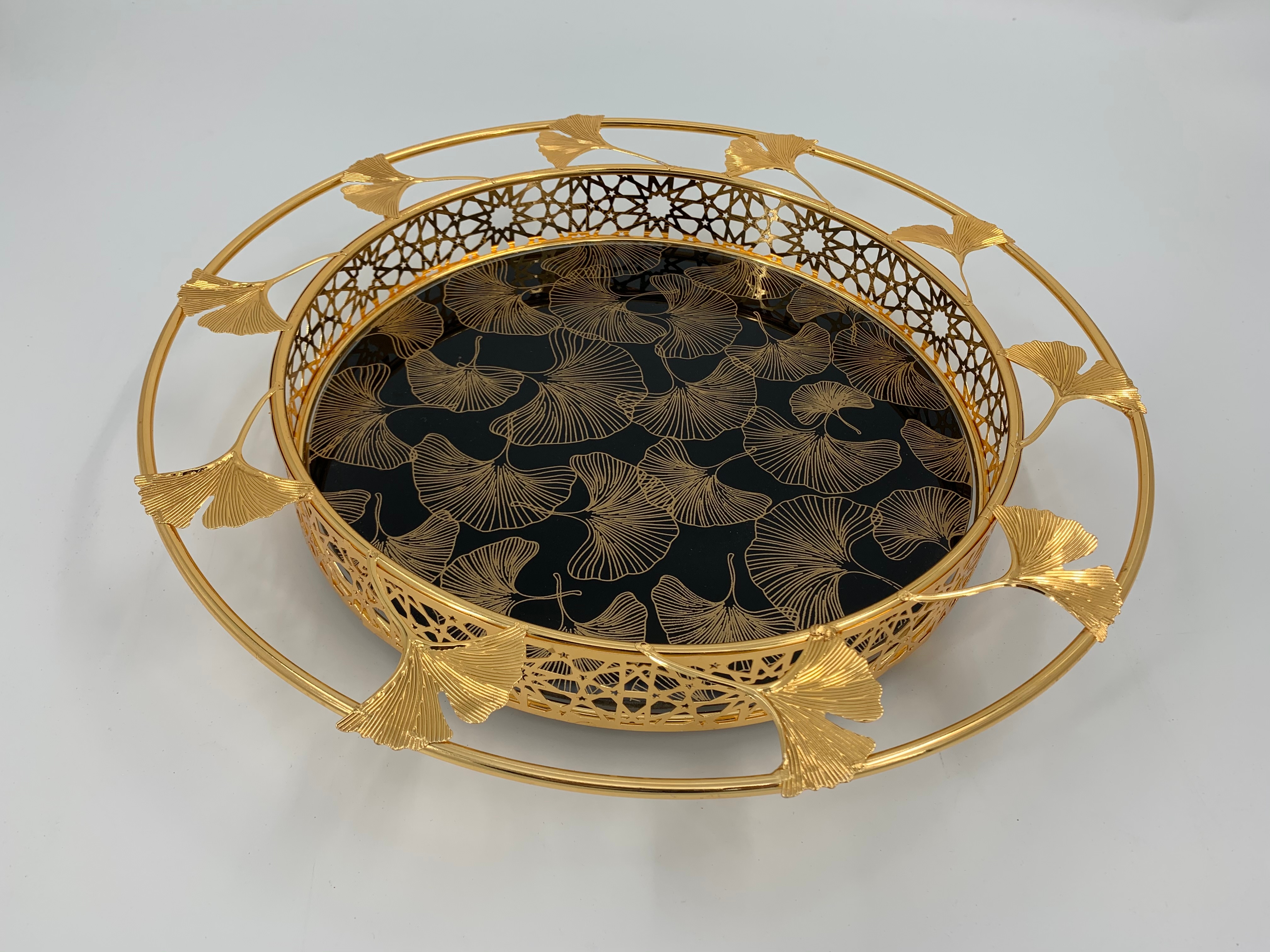 Ginkgo leaf tray