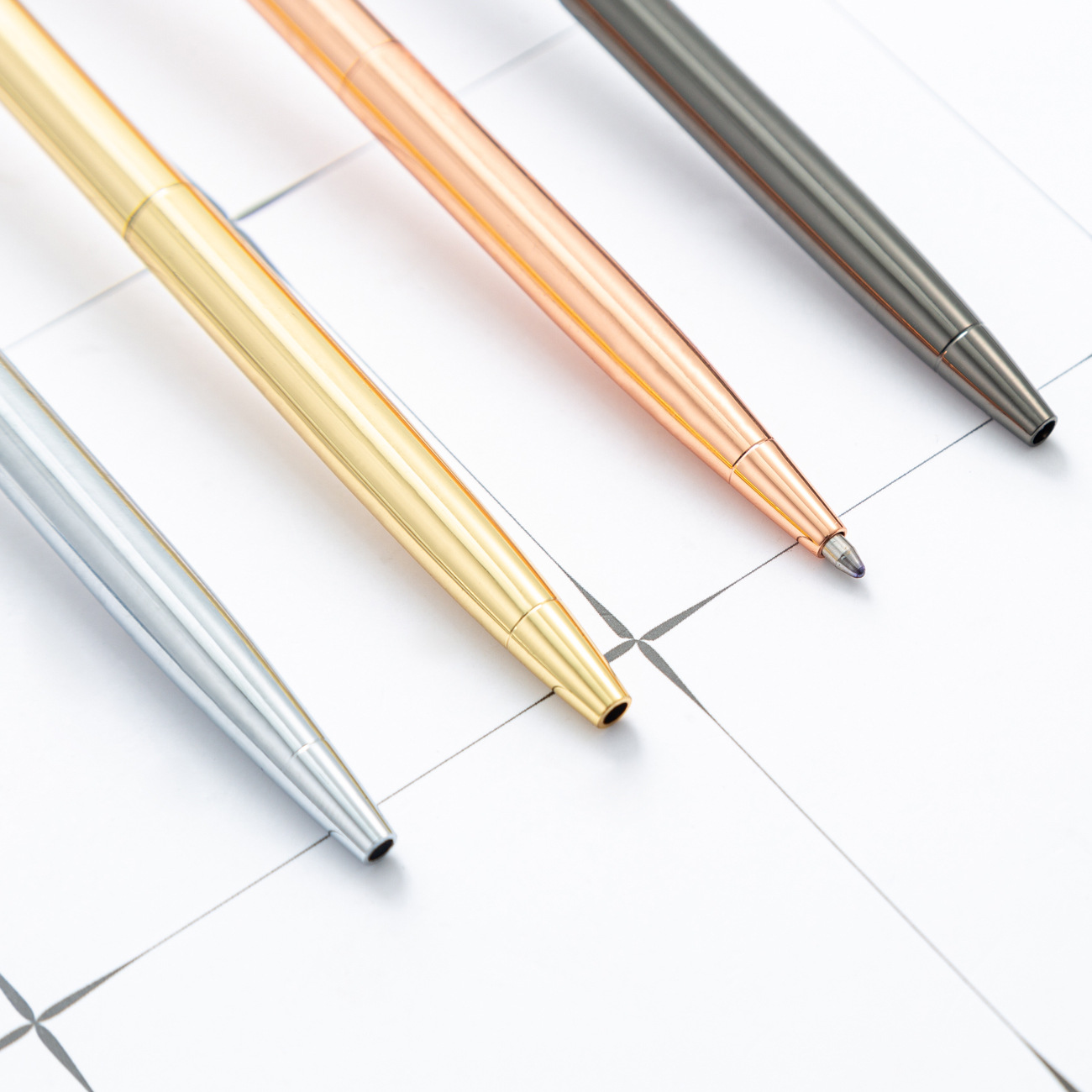قطعة نقدية فورية بقلم معدني أسود مصنوع من الذهب المستورد Specification image