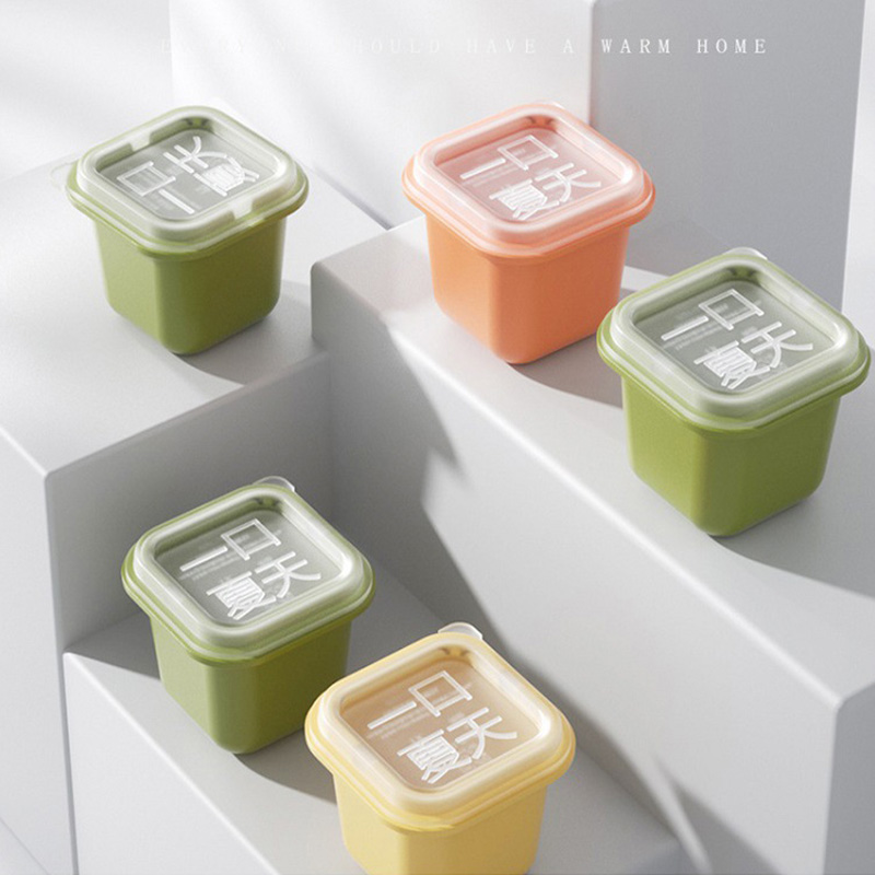Food-grade ice cube molds, small pieces, one-bite ice cube trays, summer ice hockey balls, household ice storage and ice-making boxes with LIDS, a refrigerator wonder Specification image